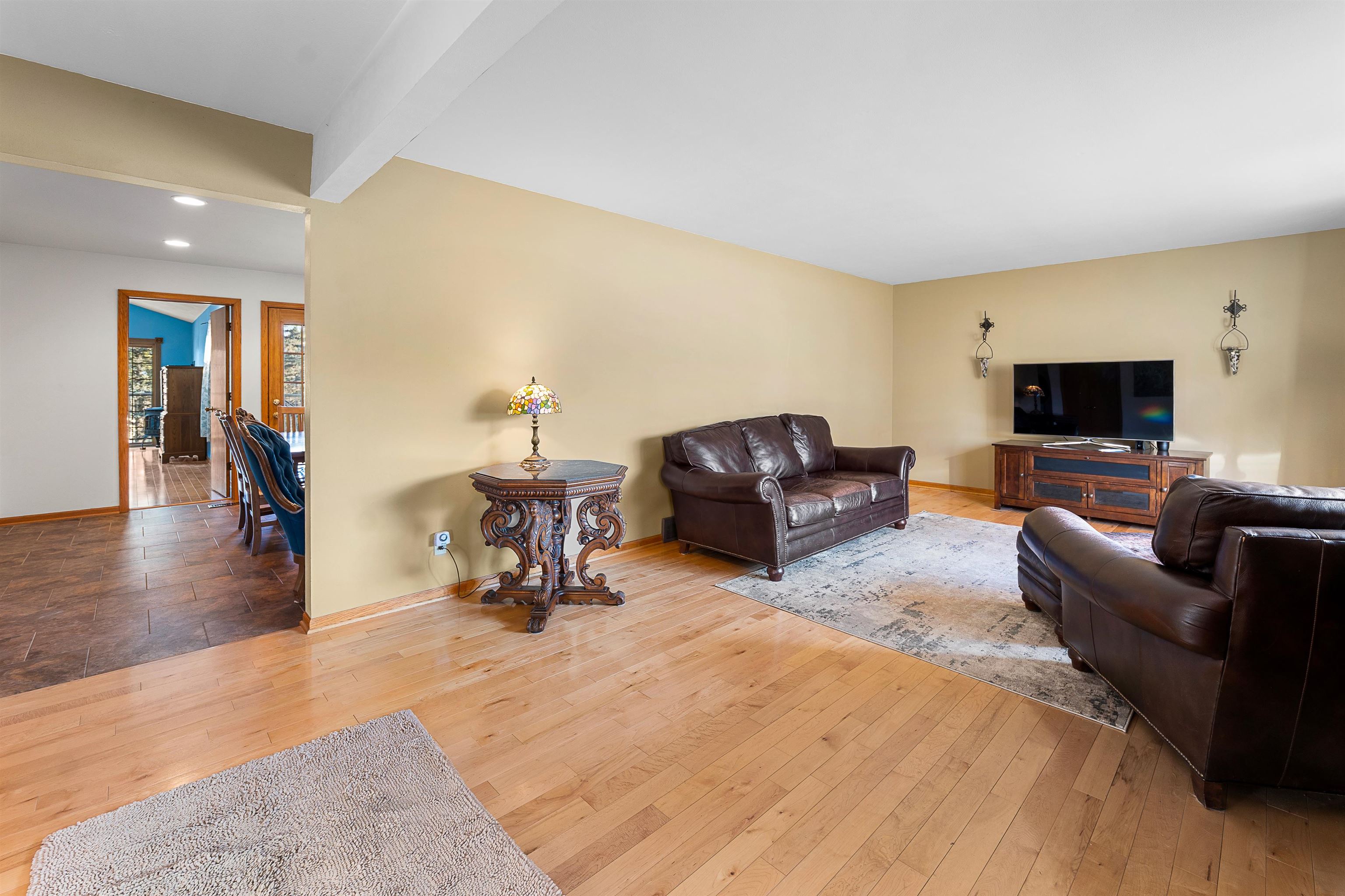 2613 E Grandview Drive