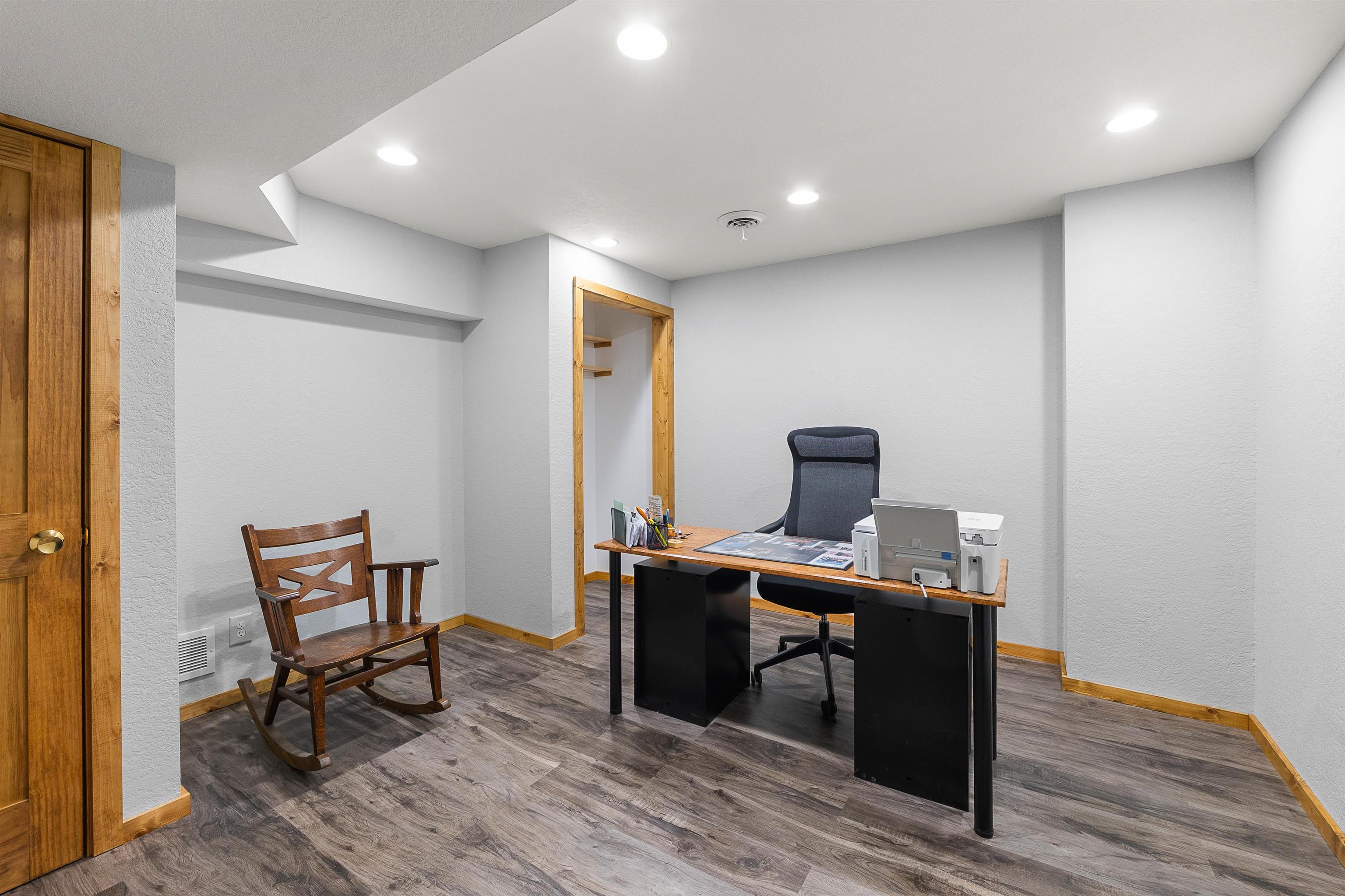 2613 E Grandview Drive