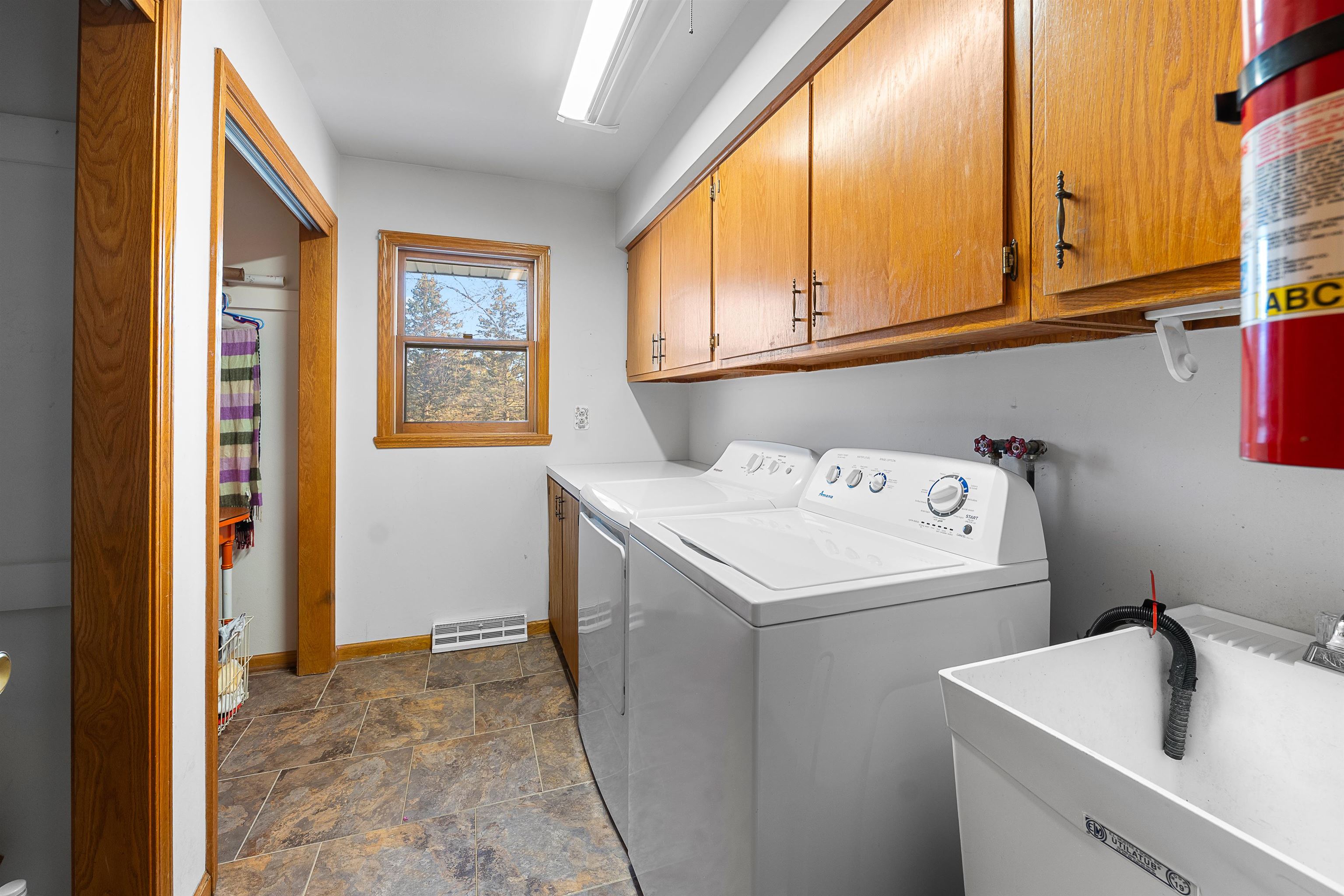 2613 E Grandview Drive