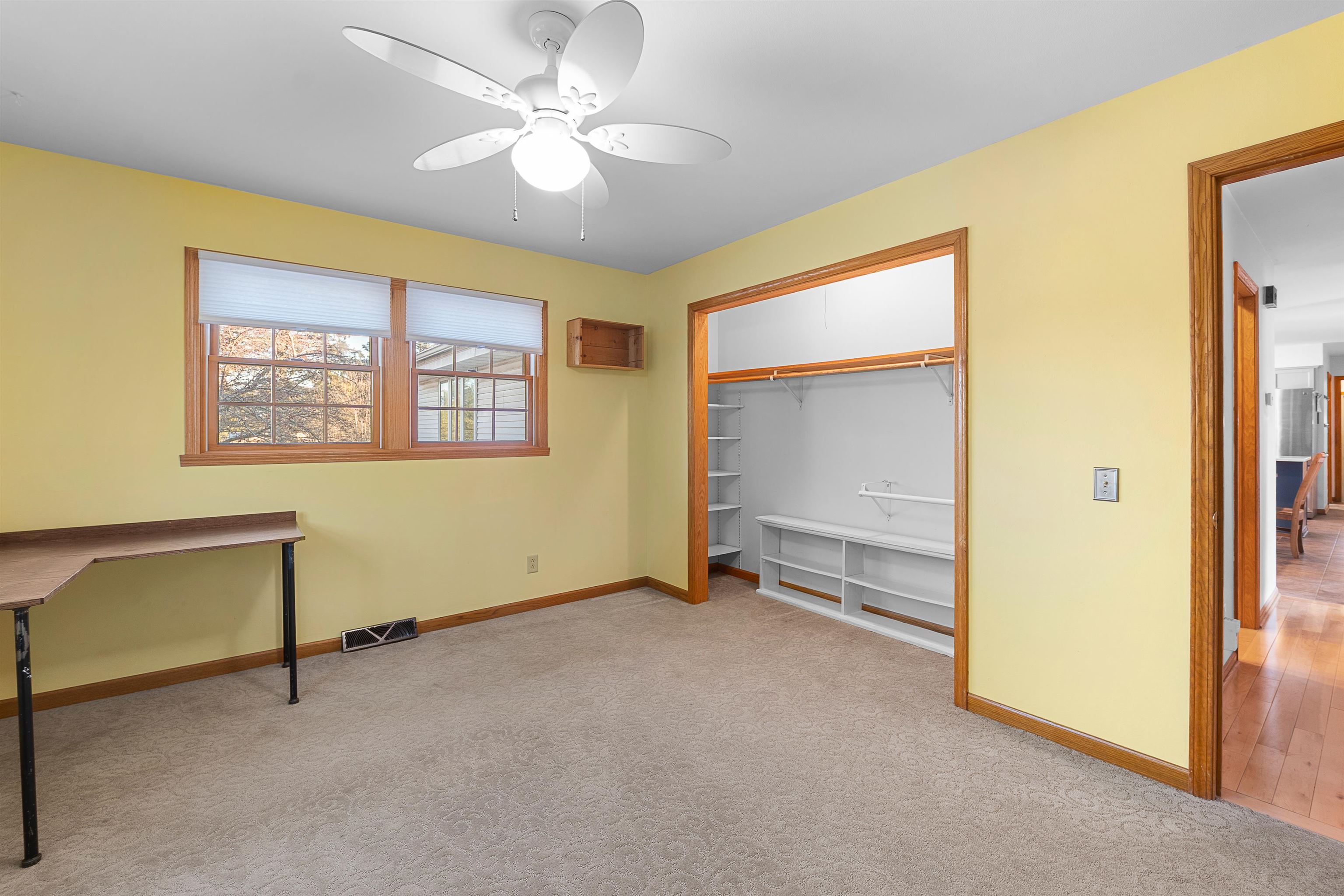 2613 E Grandview Drive