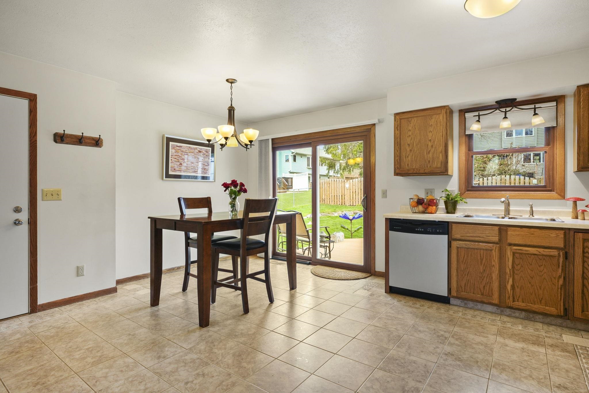 4225 Brown Lane