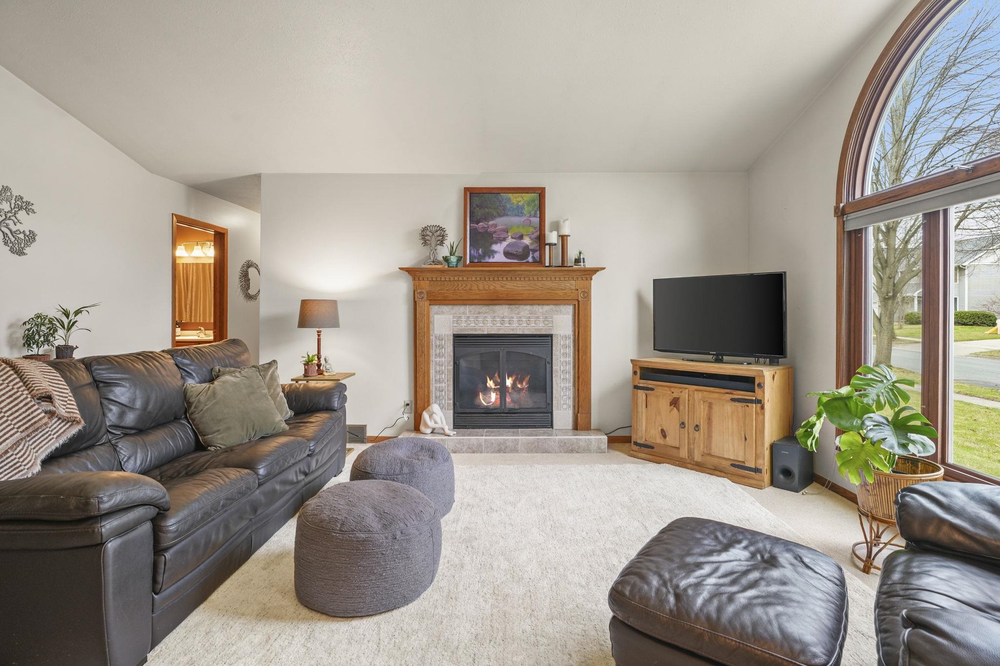 4225 Brown Lane