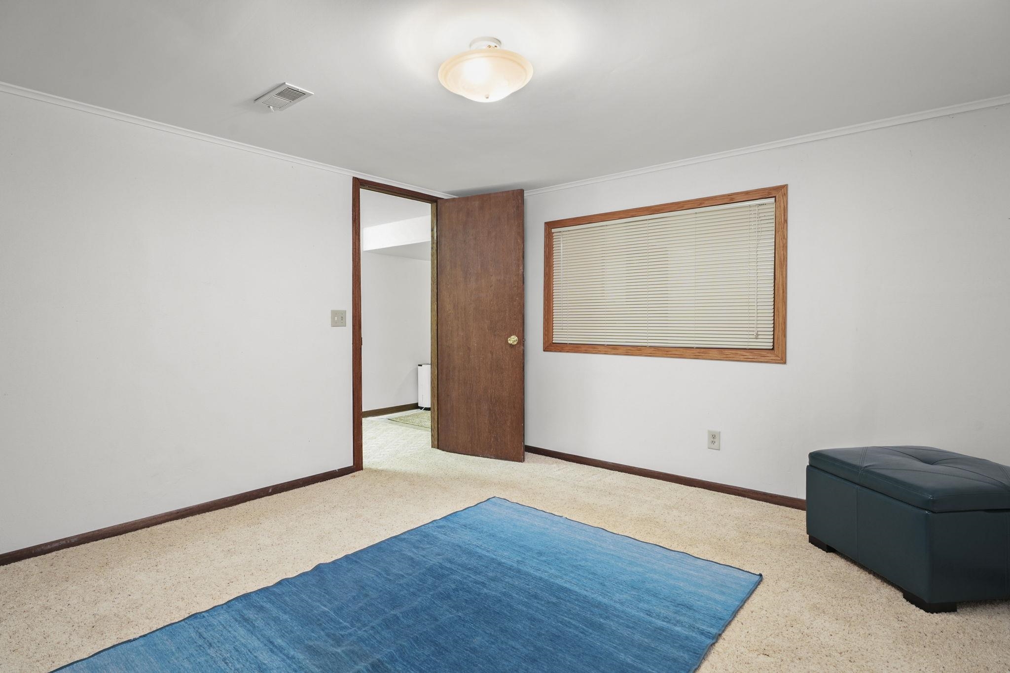 4225 Brown Lane