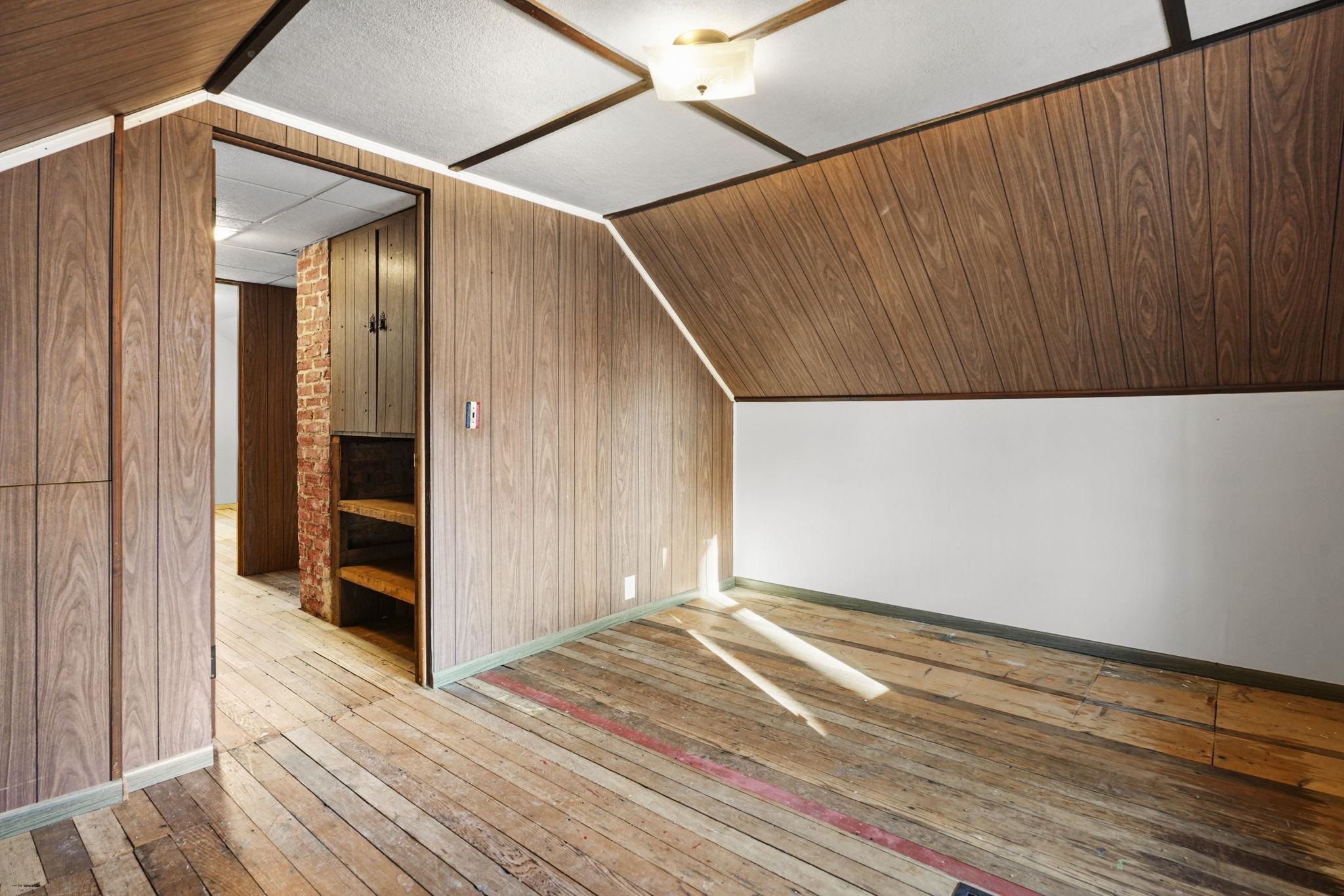 3914 Dennett Drive