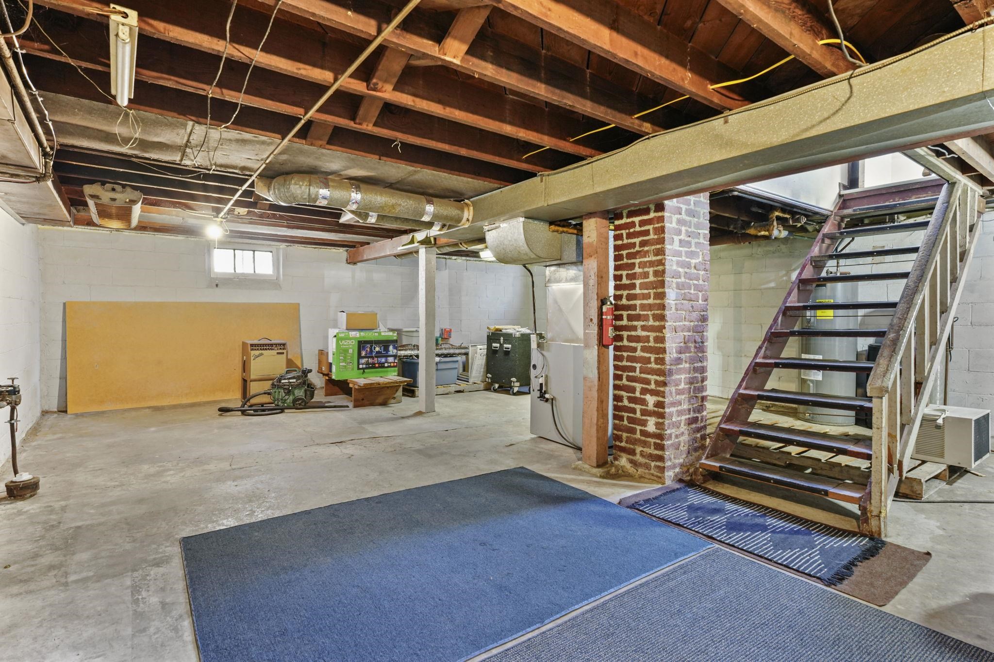 3914 Dennett Drive