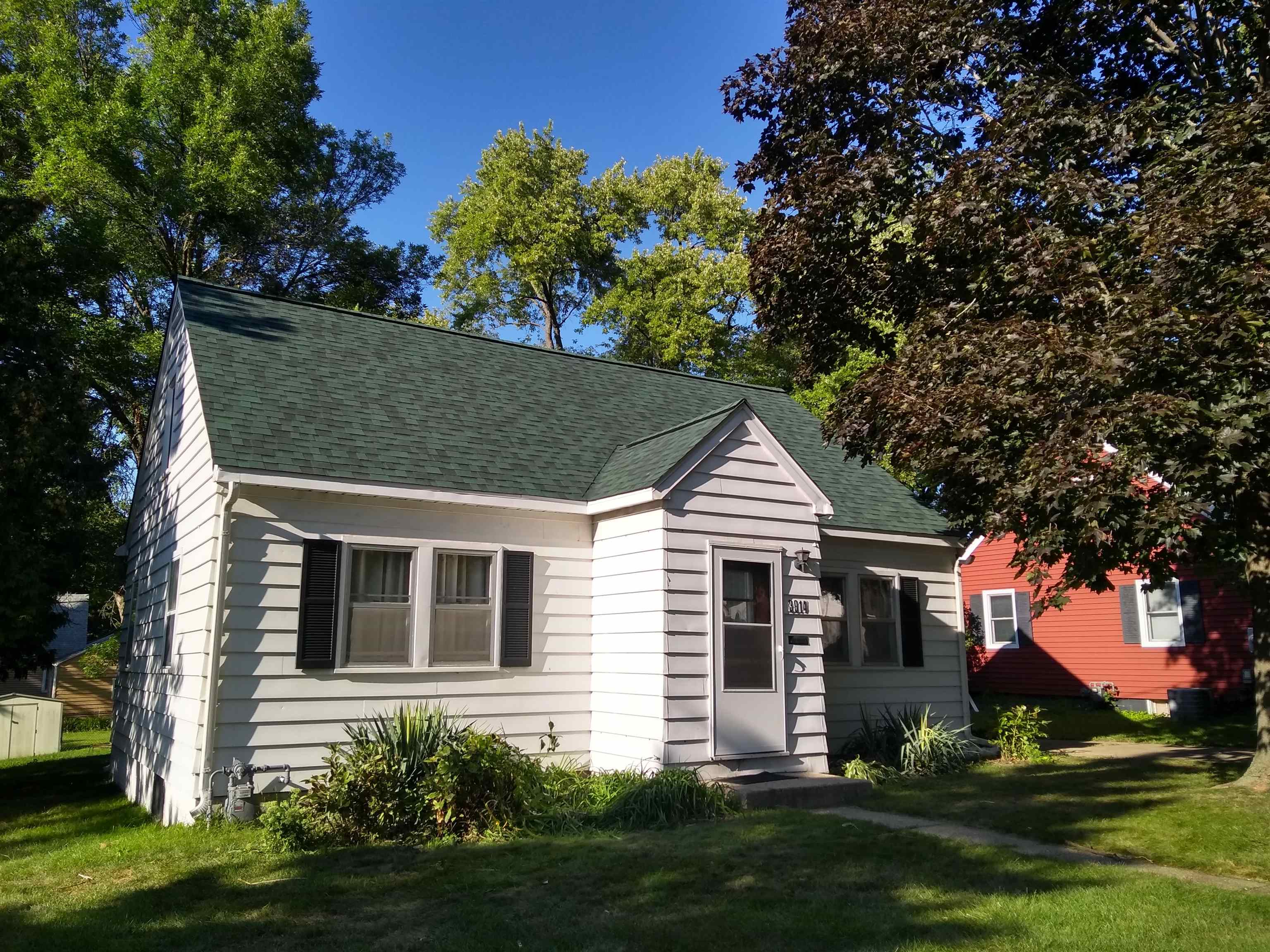 3914 Dennett Drive