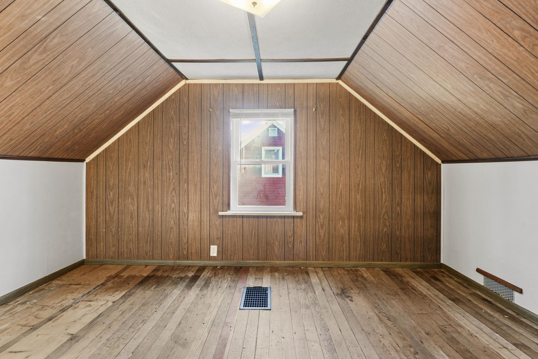 3914 Dennett Drive