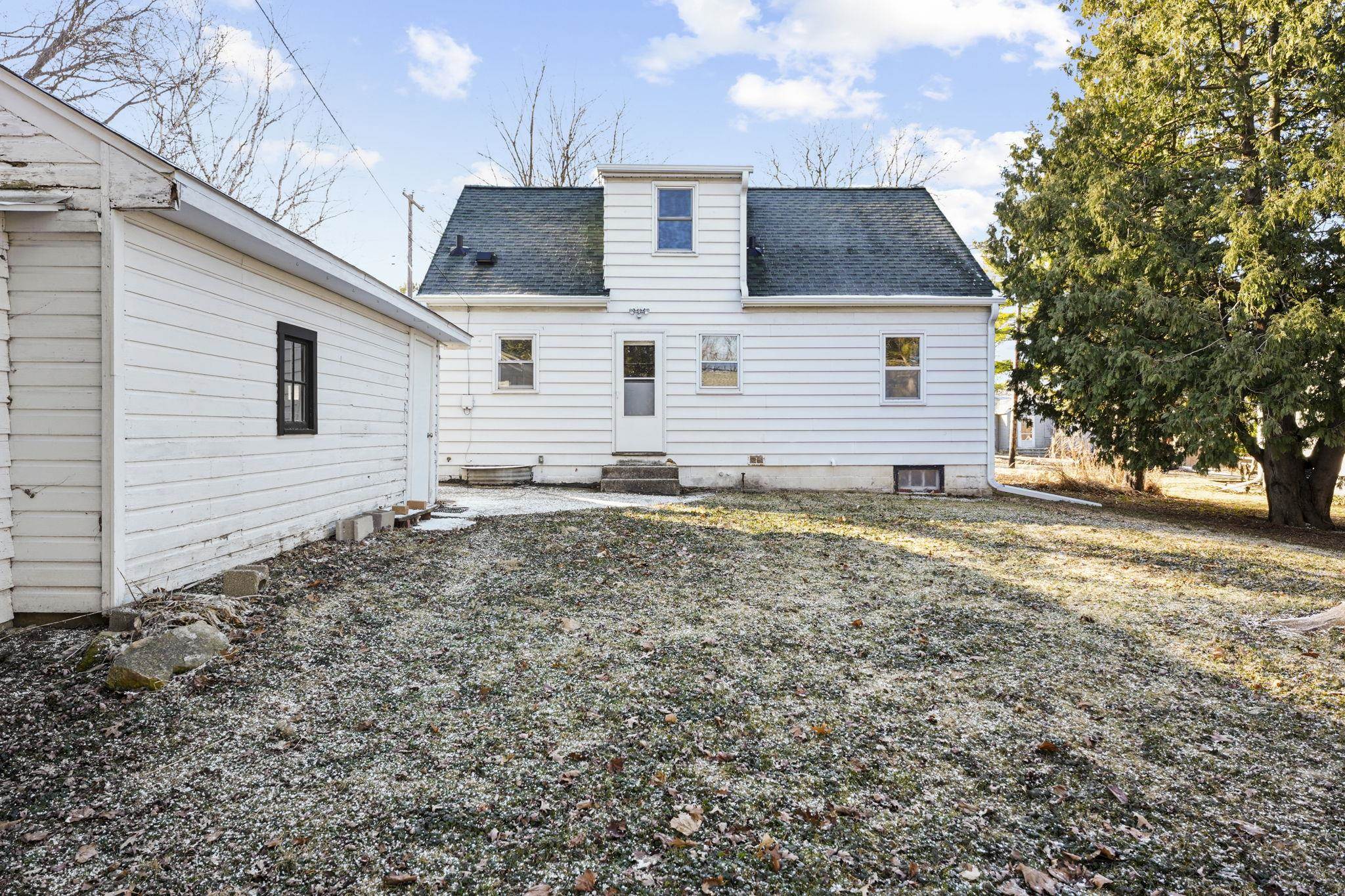 3914 Dennett Drive