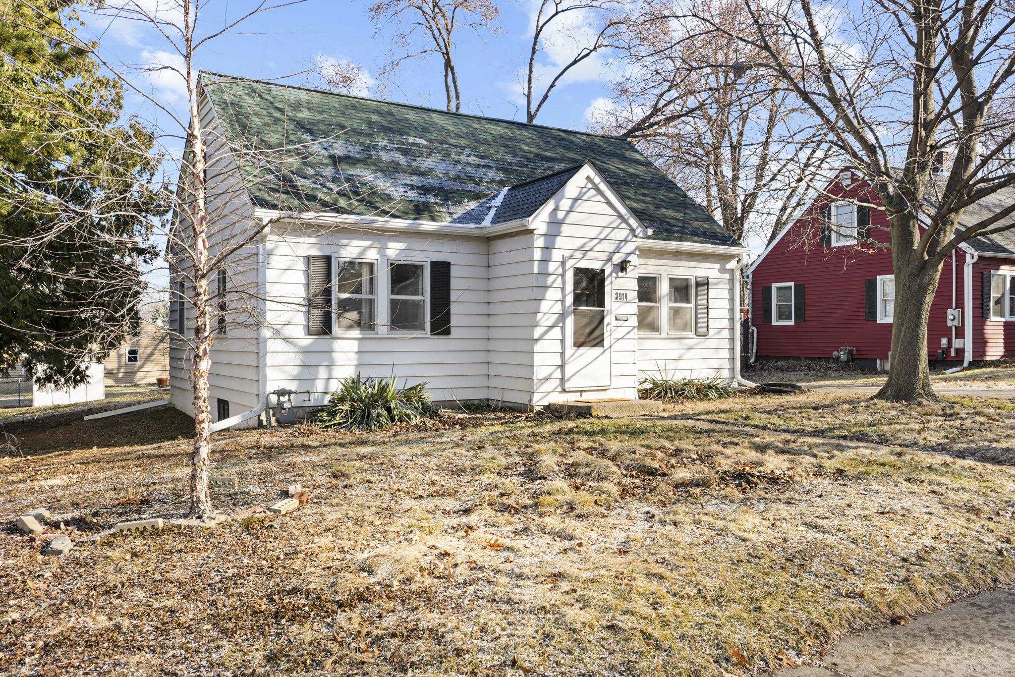 3914 Dennett Drive
