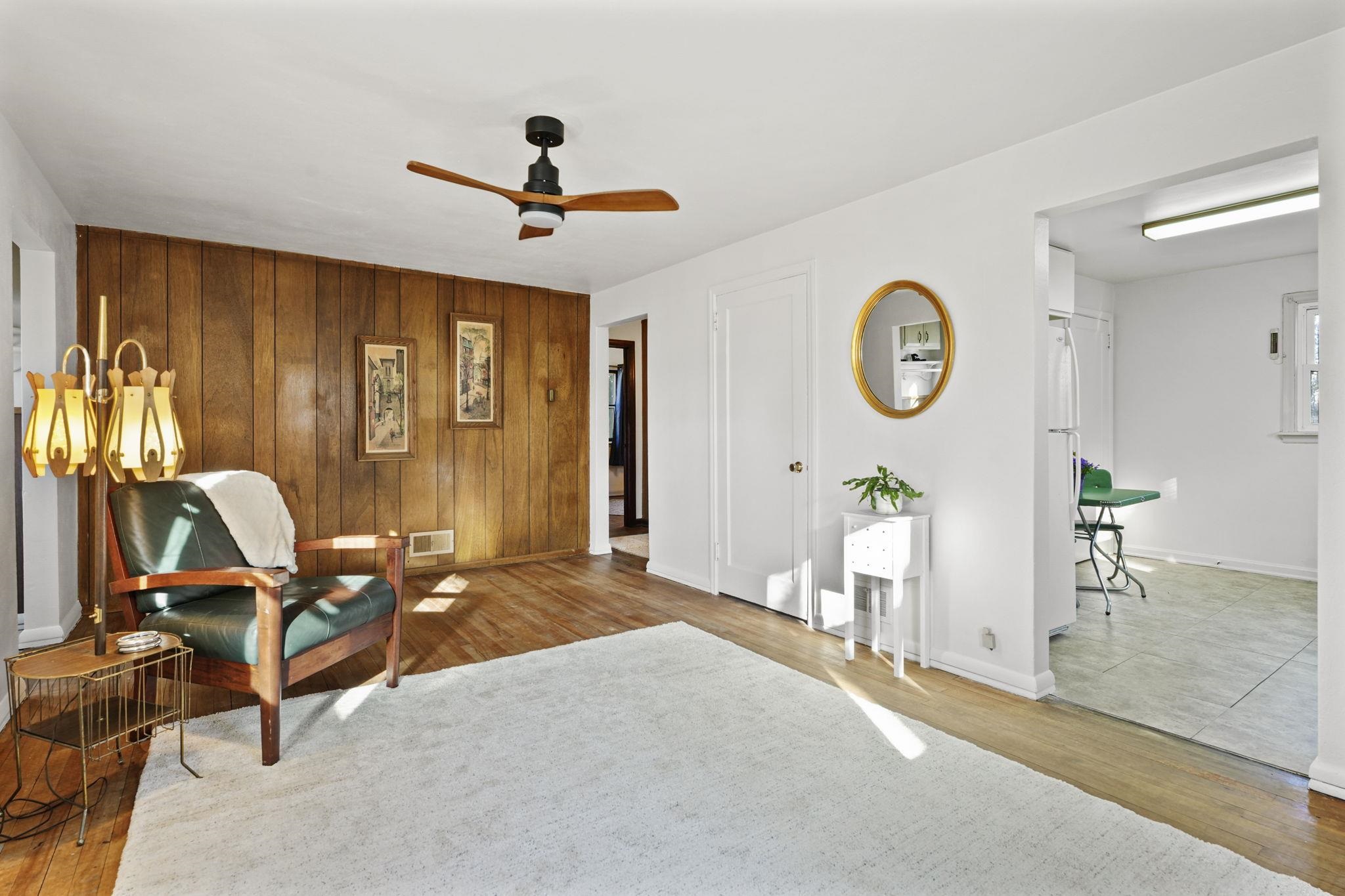 3914 Dennett Drive