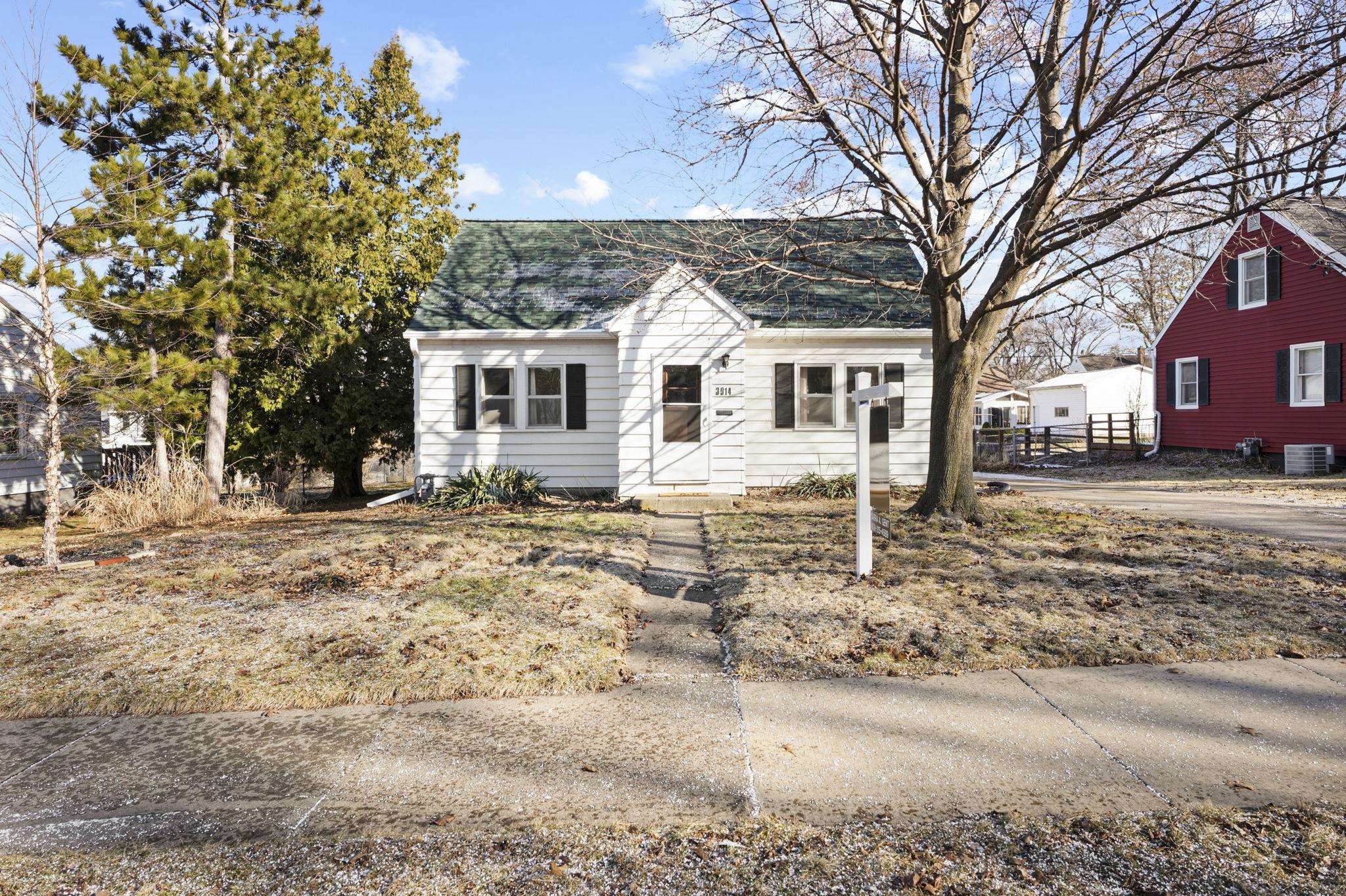 3914 Dennett Drive