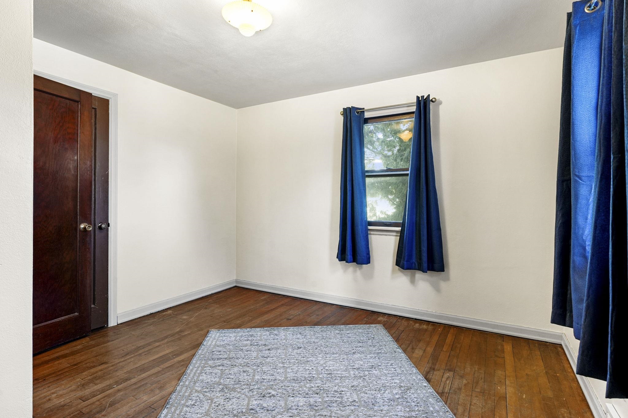 3914 Dennett Drive