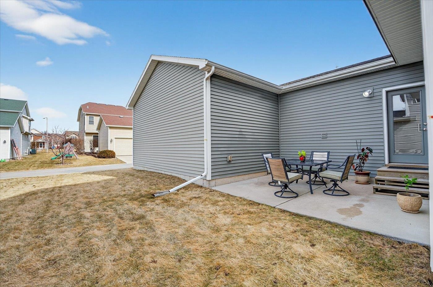 9342 VISTA MEADOW Drive
