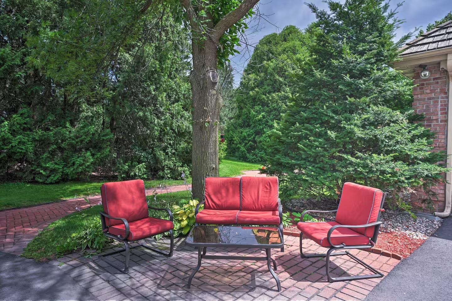 6993 Applewood Drive