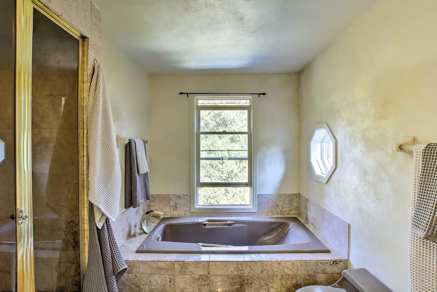 6993 Applewood Drive