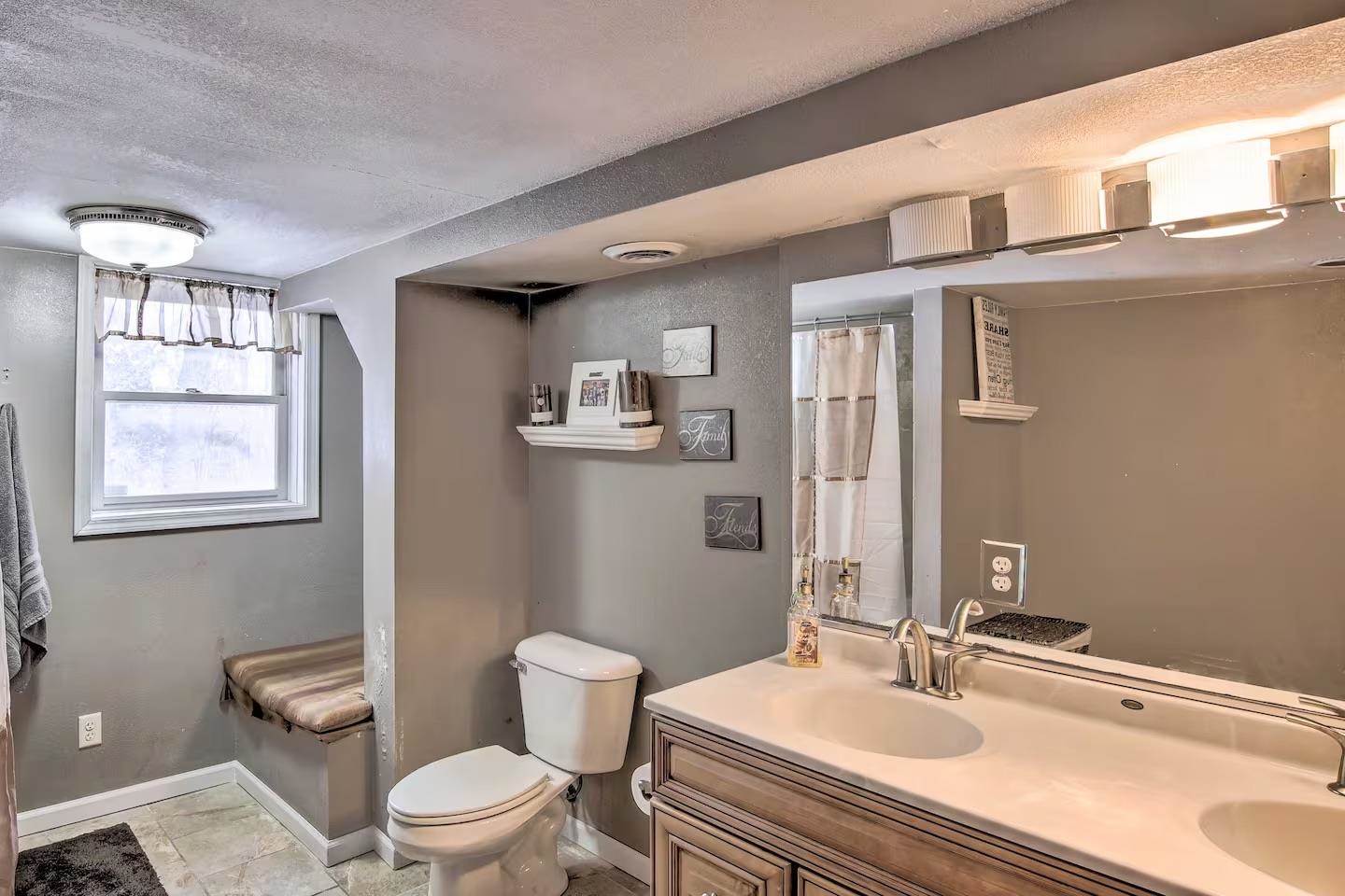 6993 Applewood Drive