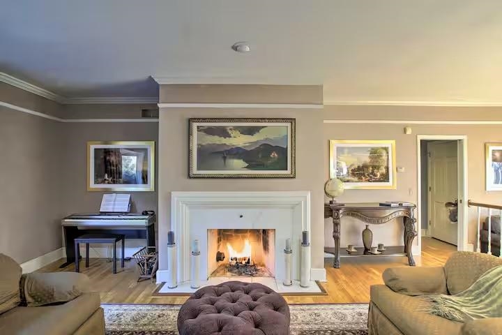 6993 Applewood Drive