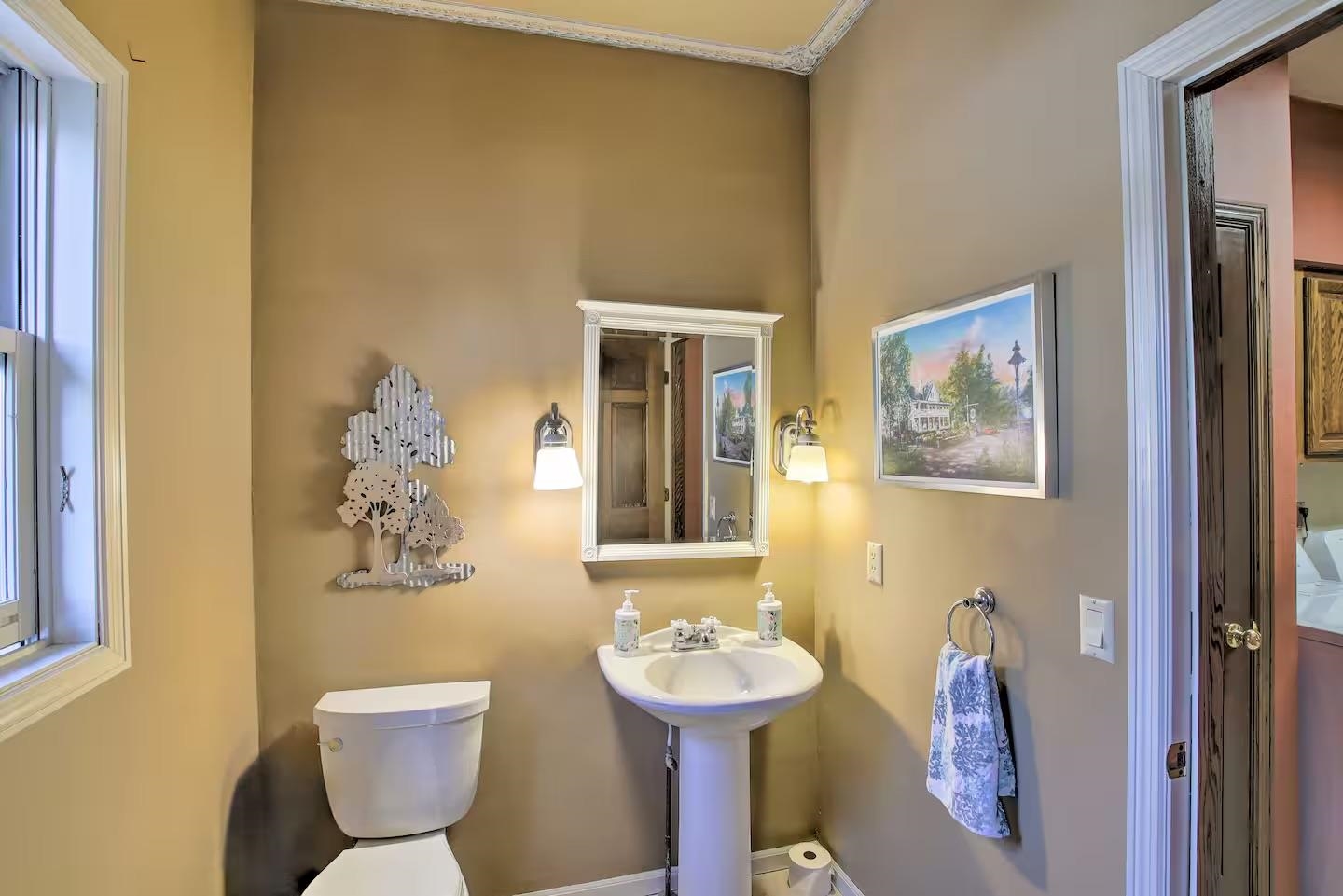 6993 Applewood Drive