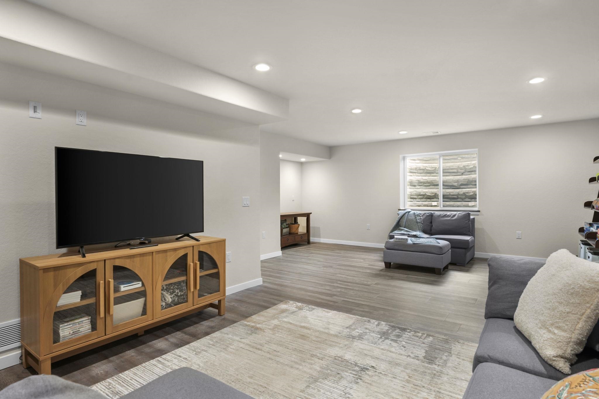 2307 Trevor Way