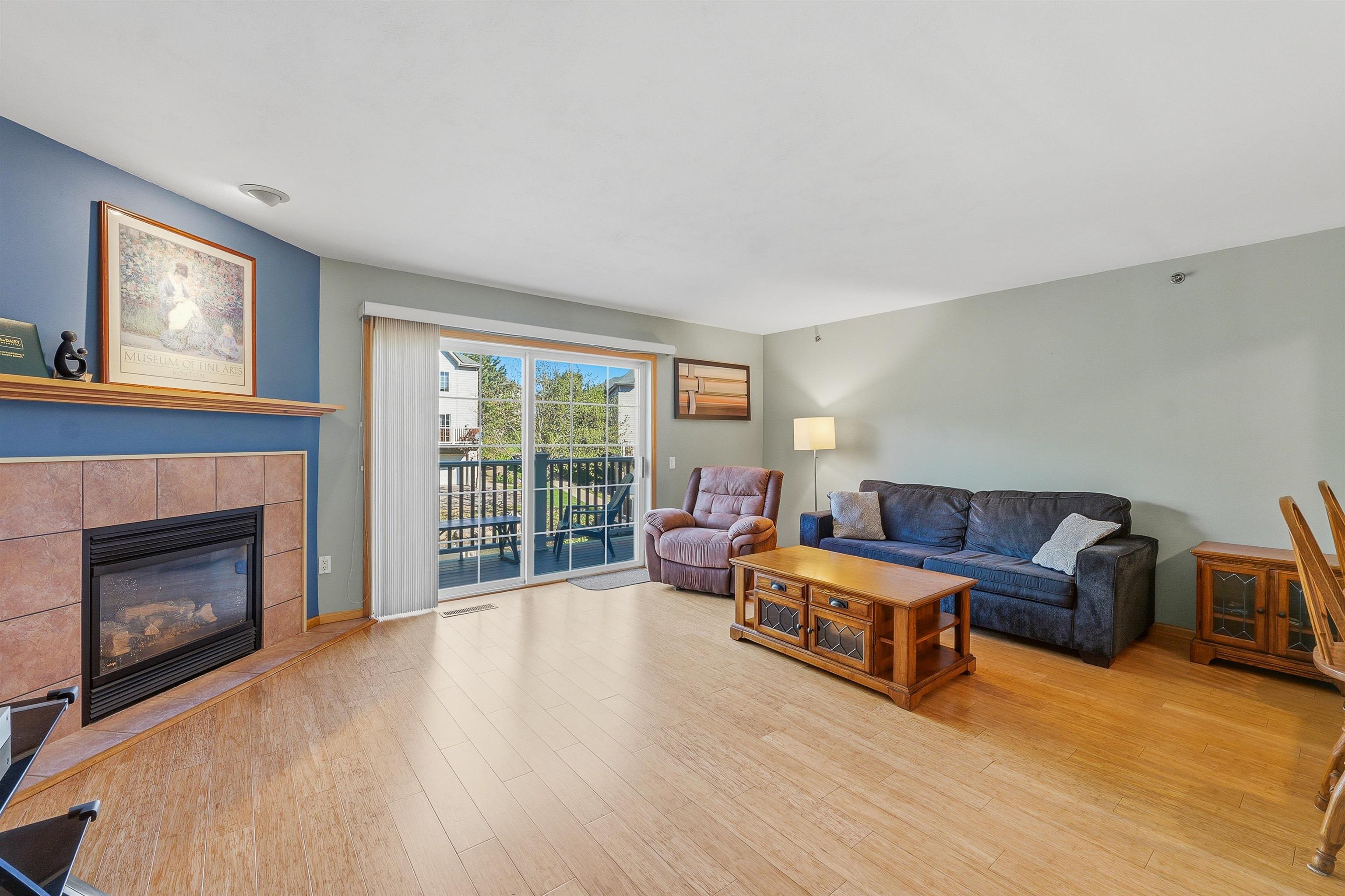 5462 Coachman Place