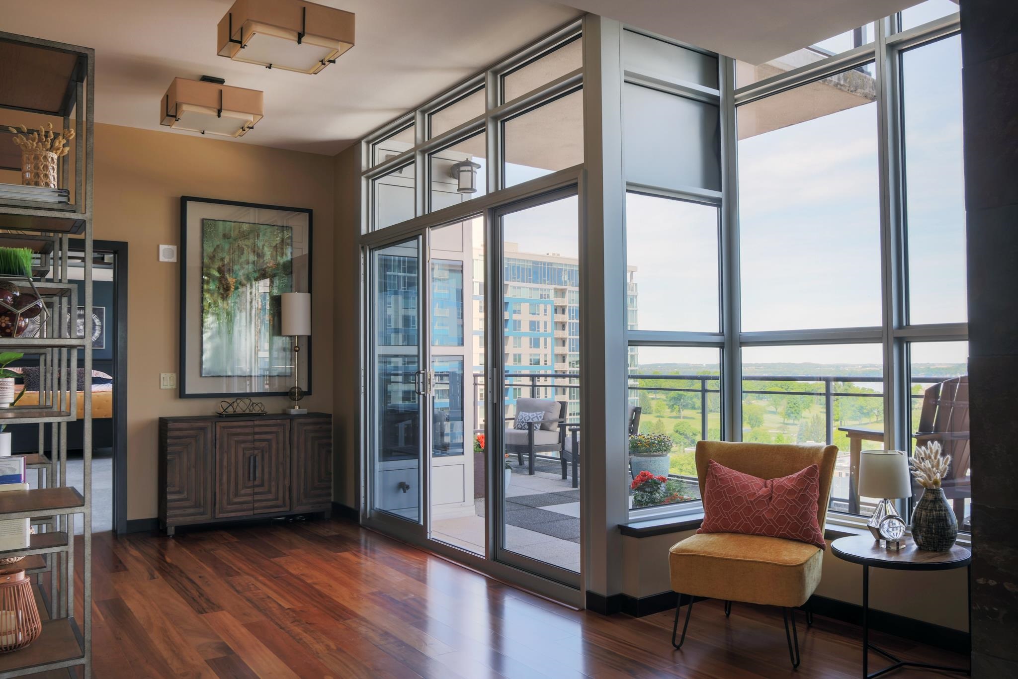 625 N Segoe Road 903