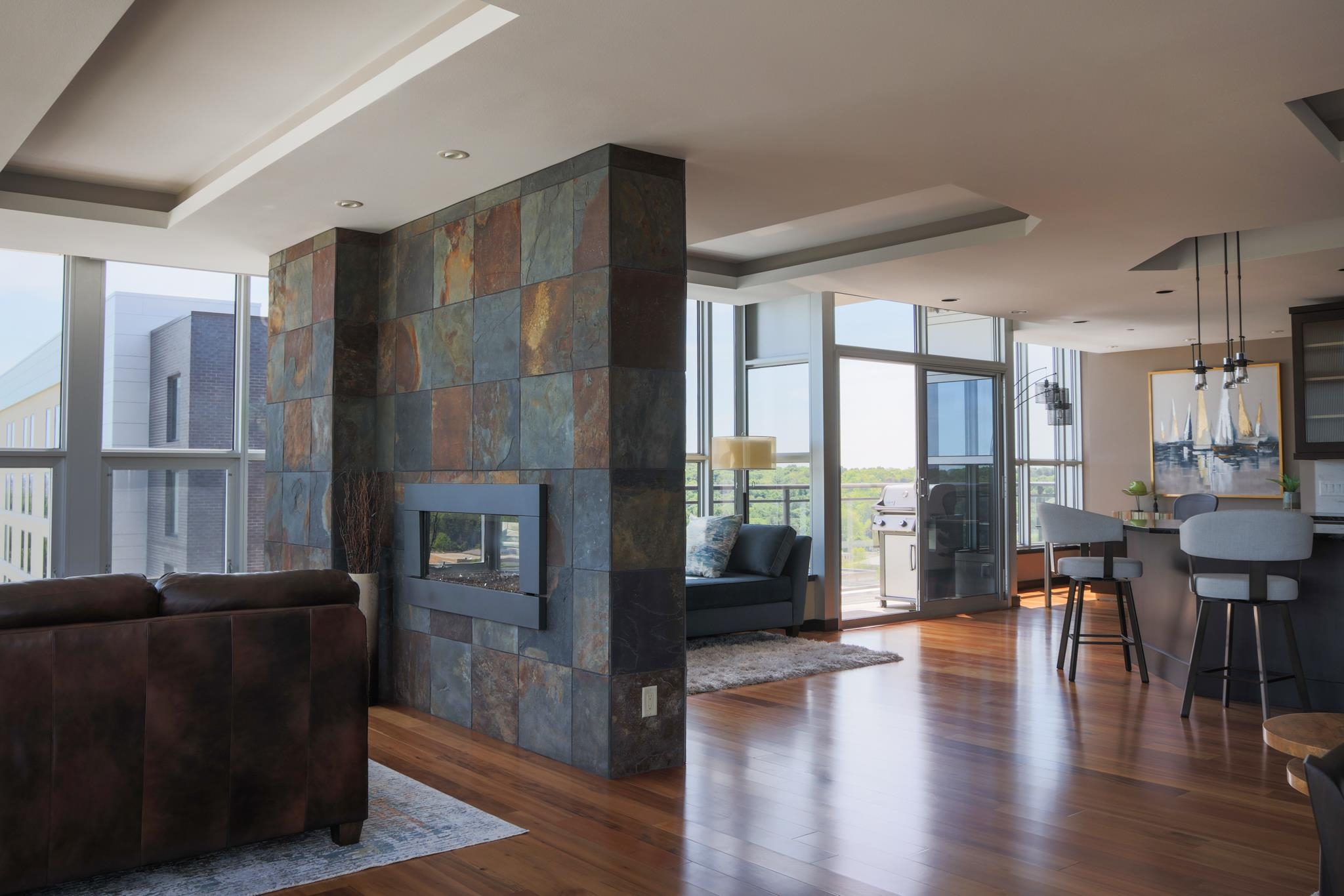 625 N Segoe Road 903