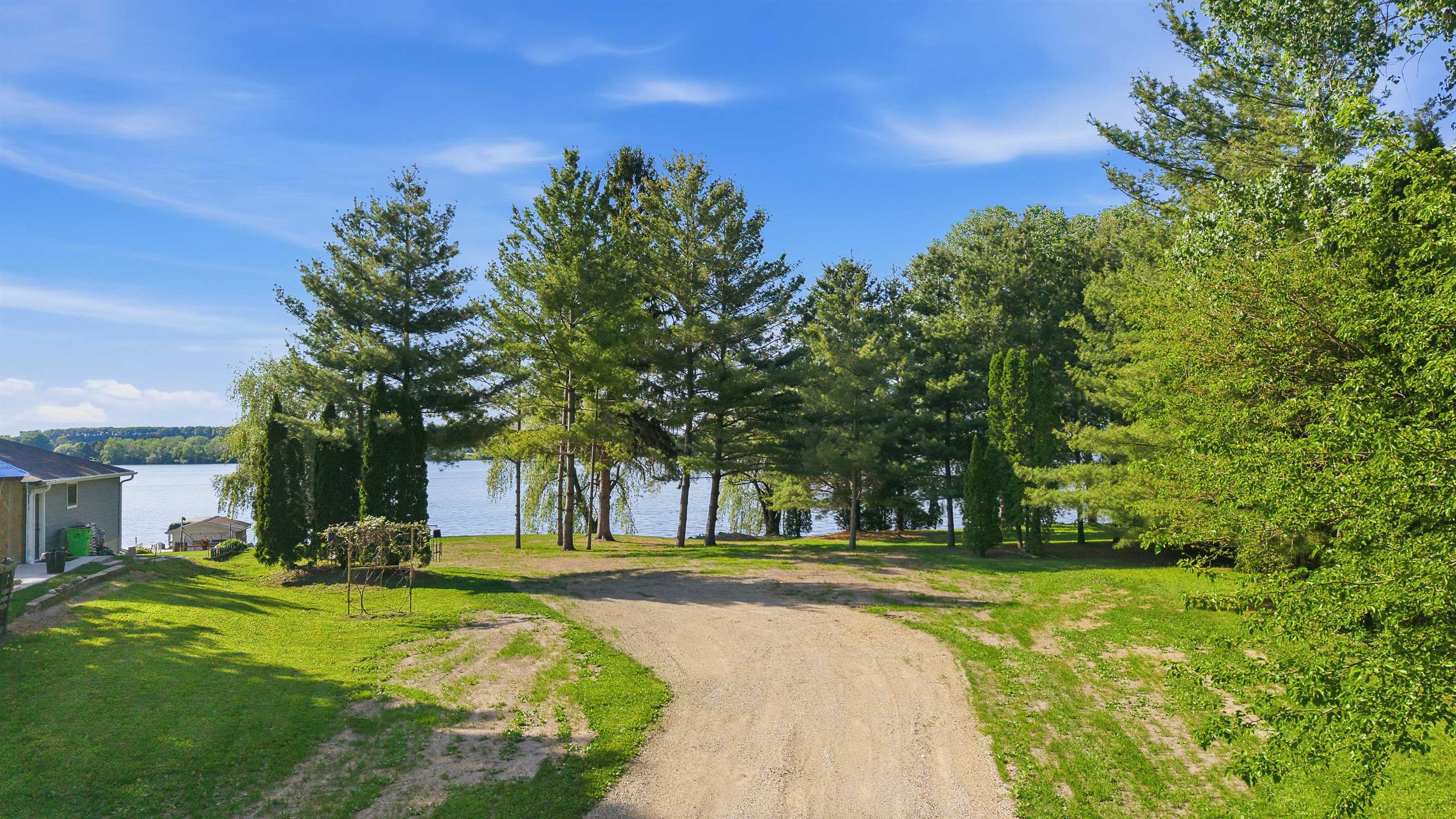 W10904 Glen Drive