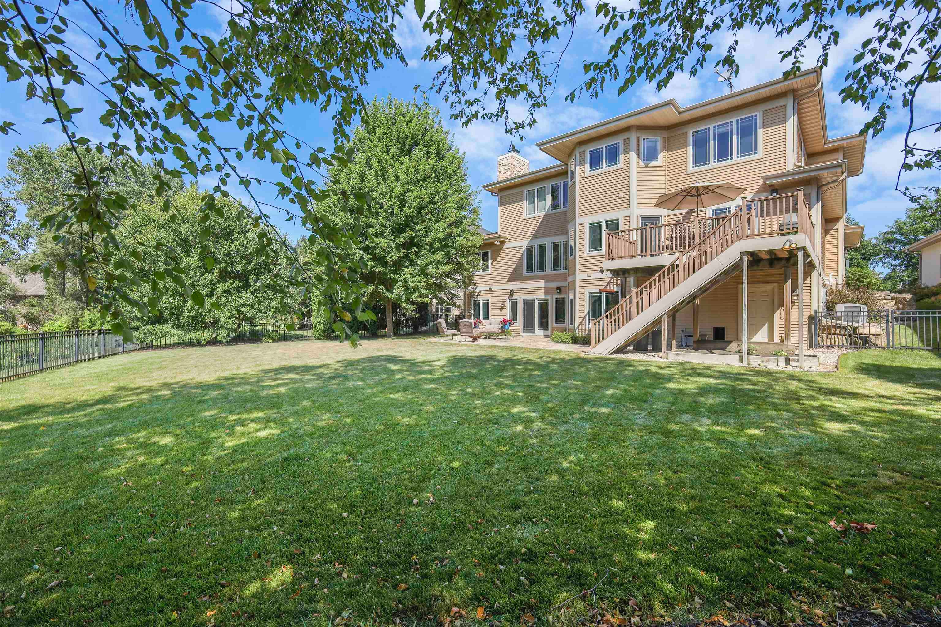 1314 Hanover Court