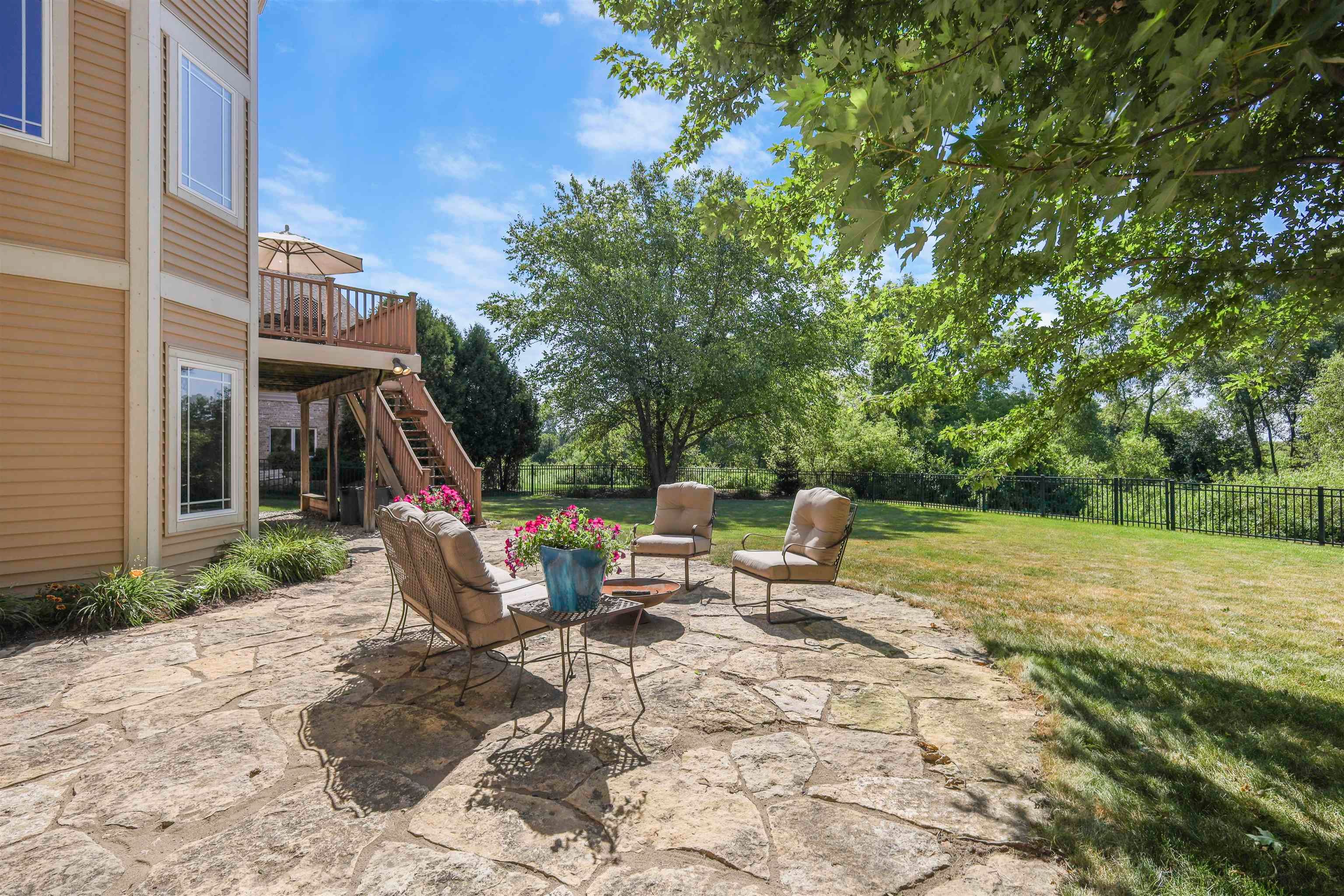 1314 Hanover Court
