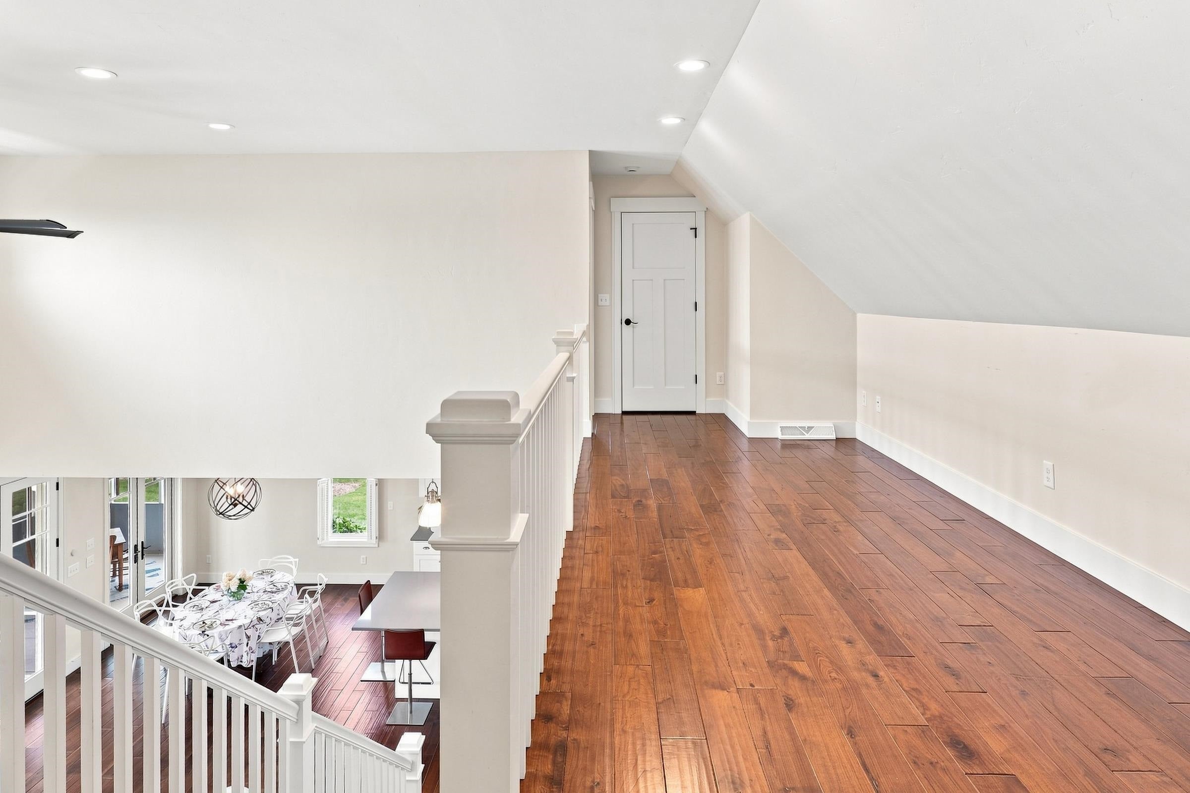 440 White Oaks Court