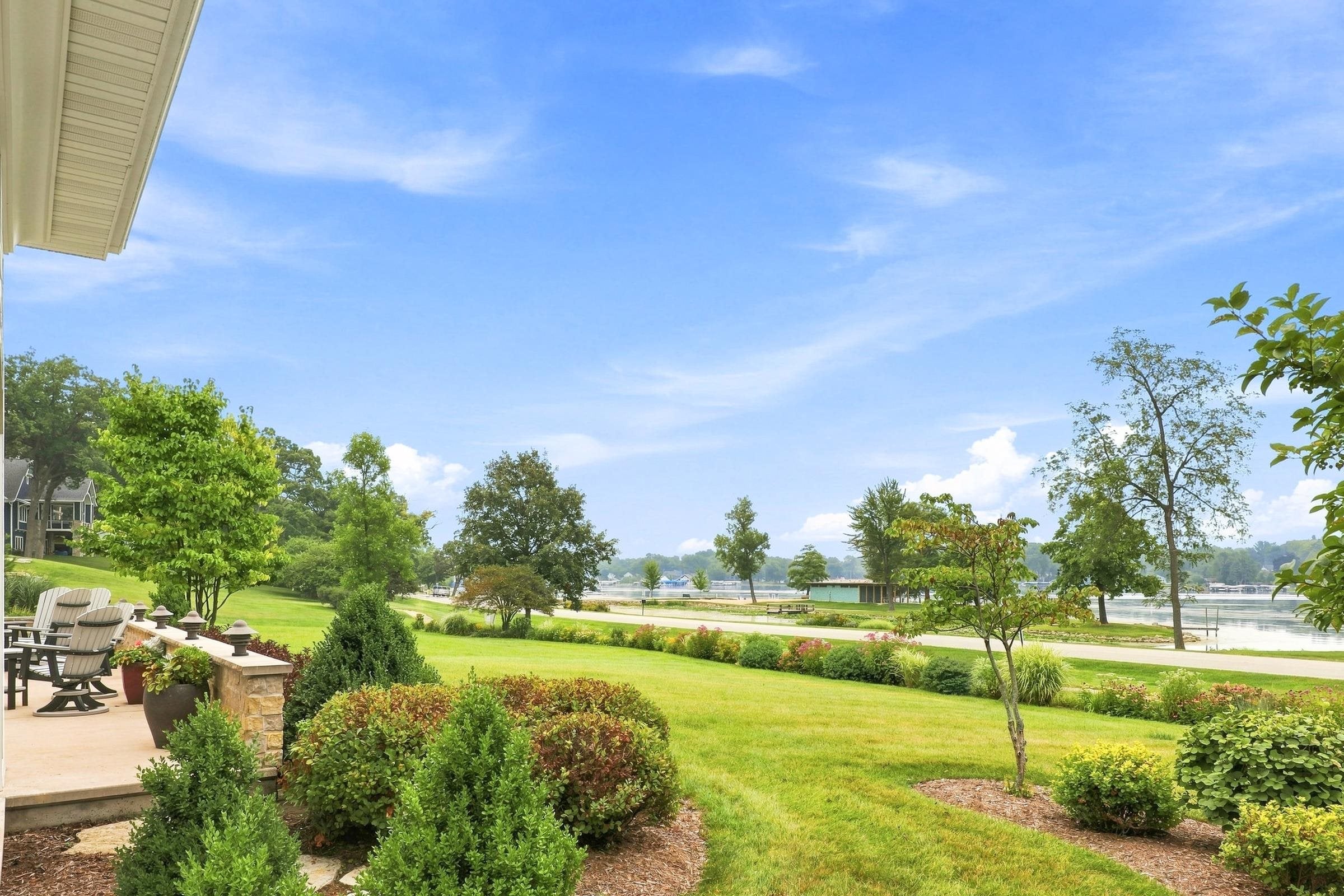 440 White Oaks Court
