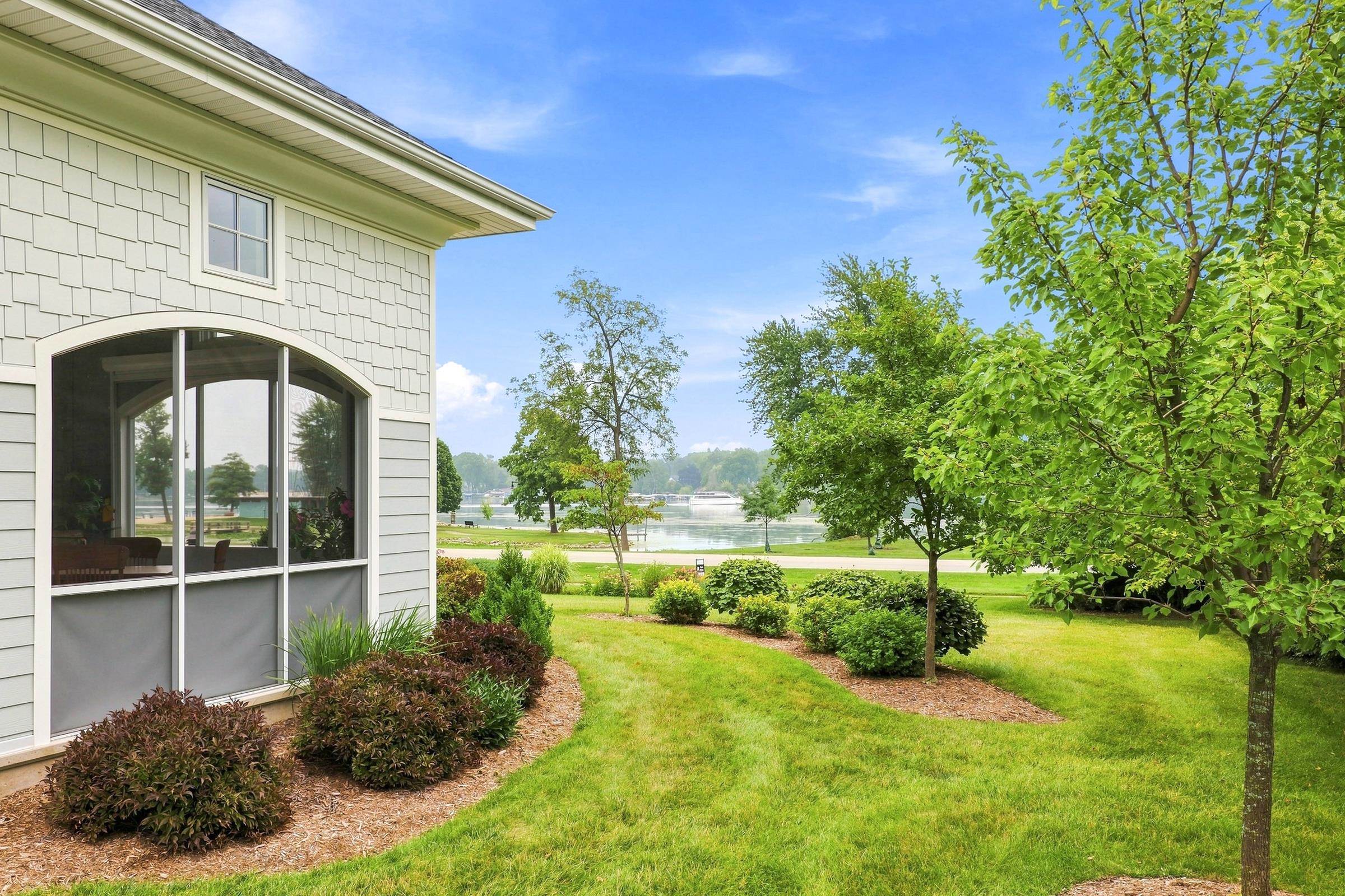 440 White Oaks Court