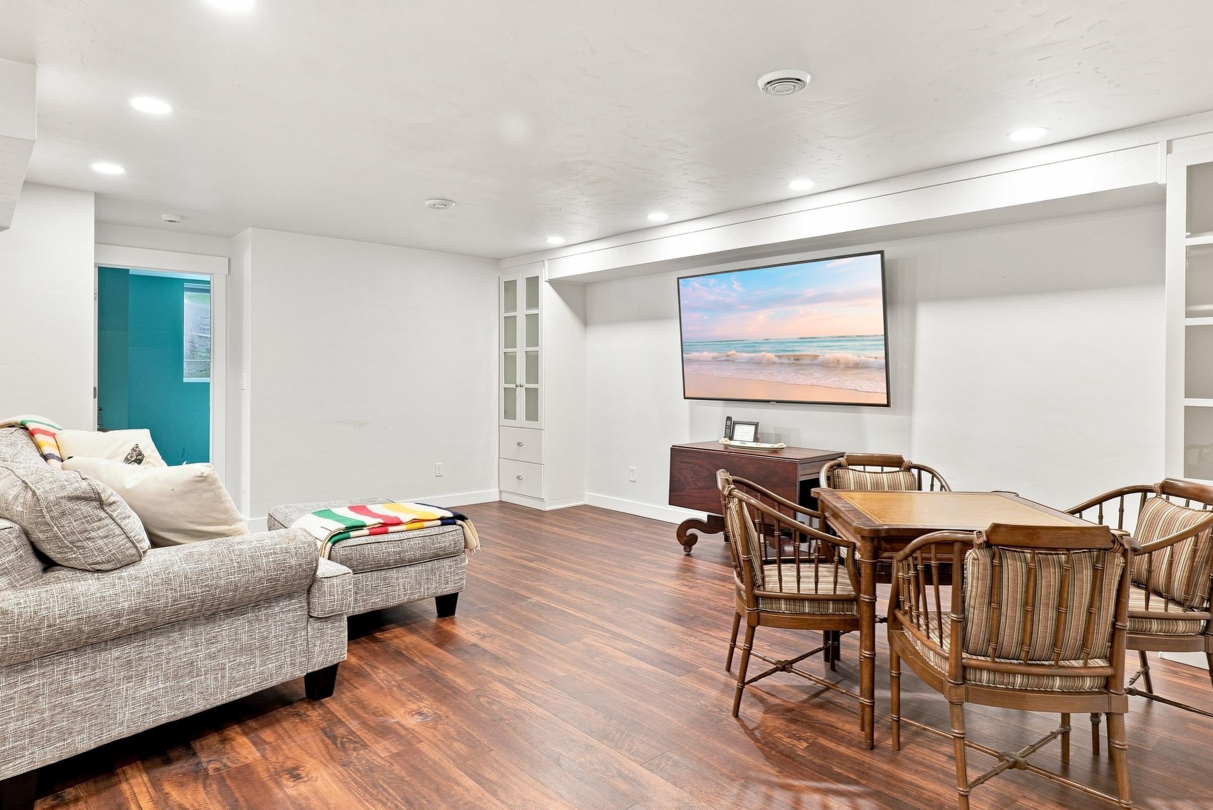440 White Oaks Court