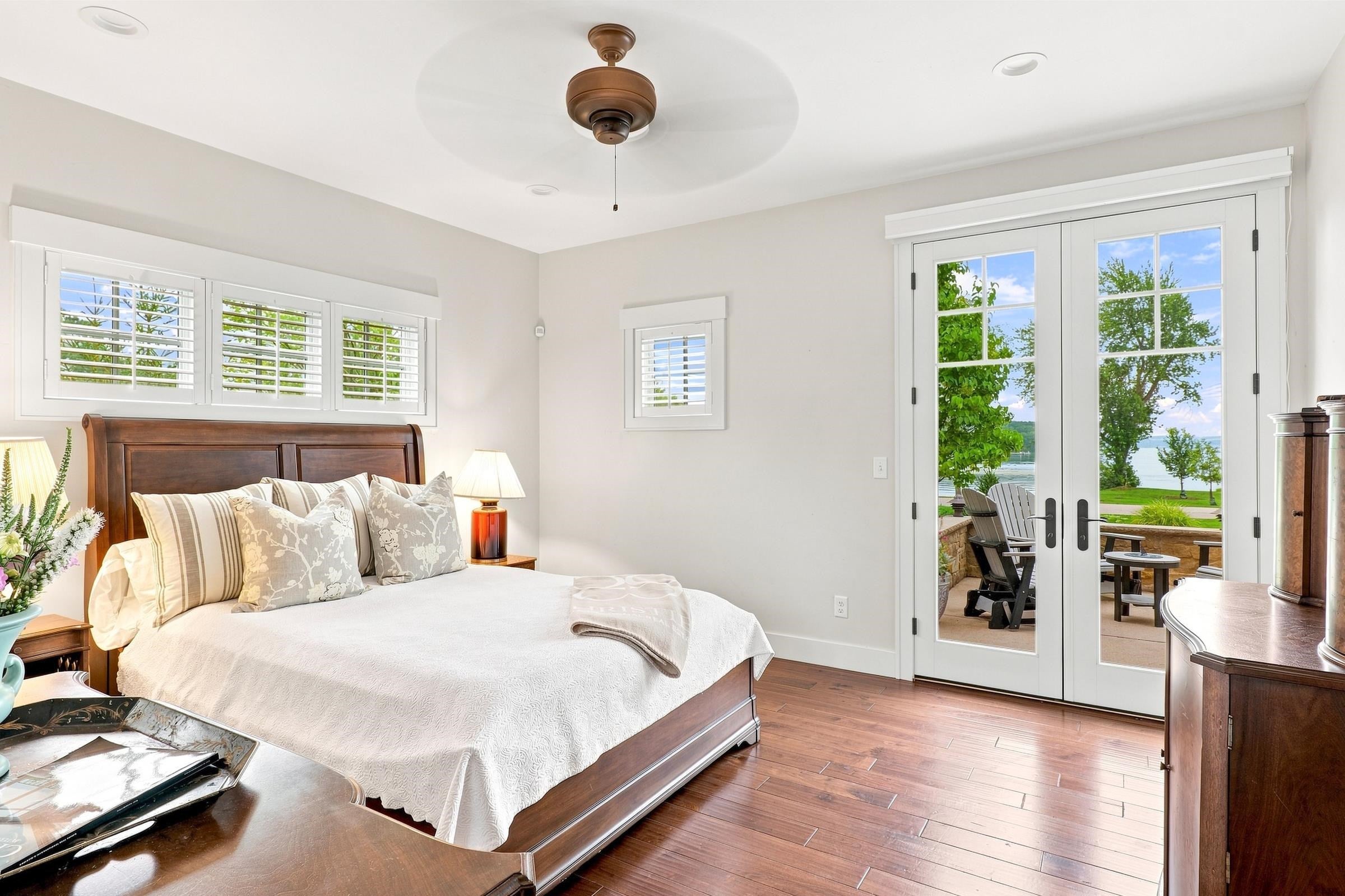 440 White Oaks Court