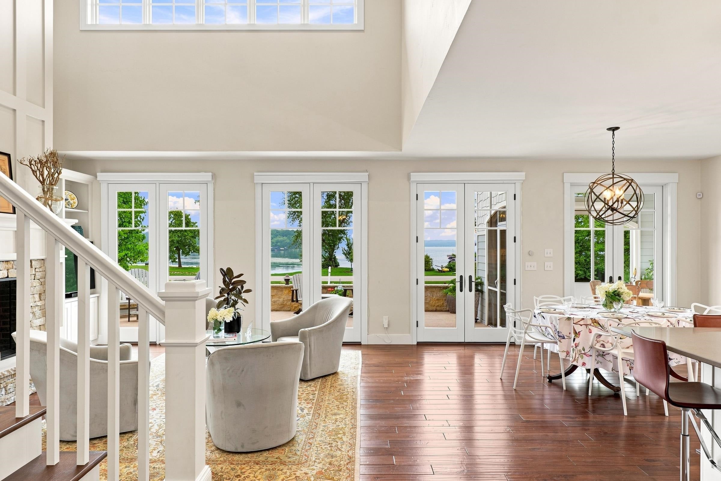 440 White Oaks Court