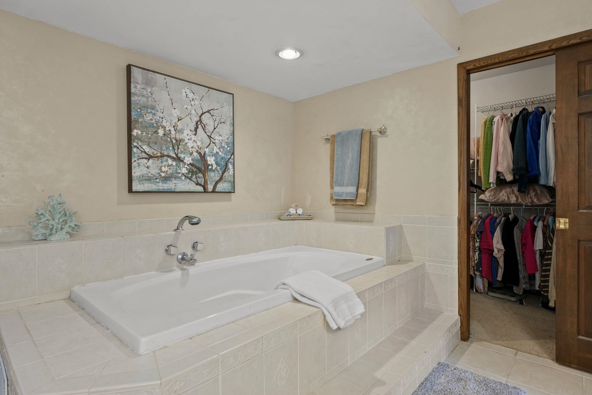 6211 Indian Mound Drive