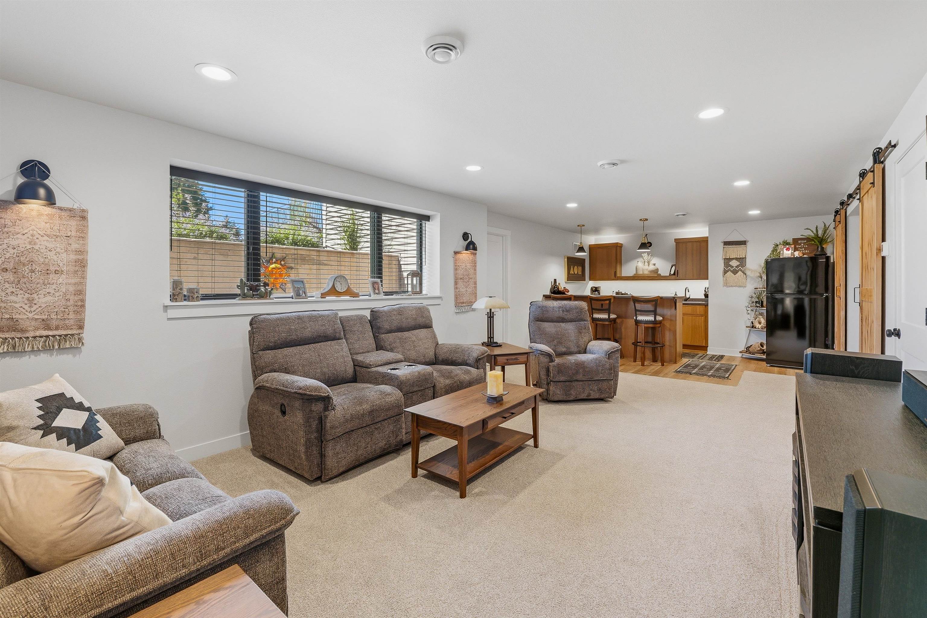 2747 Stonebrook Drive