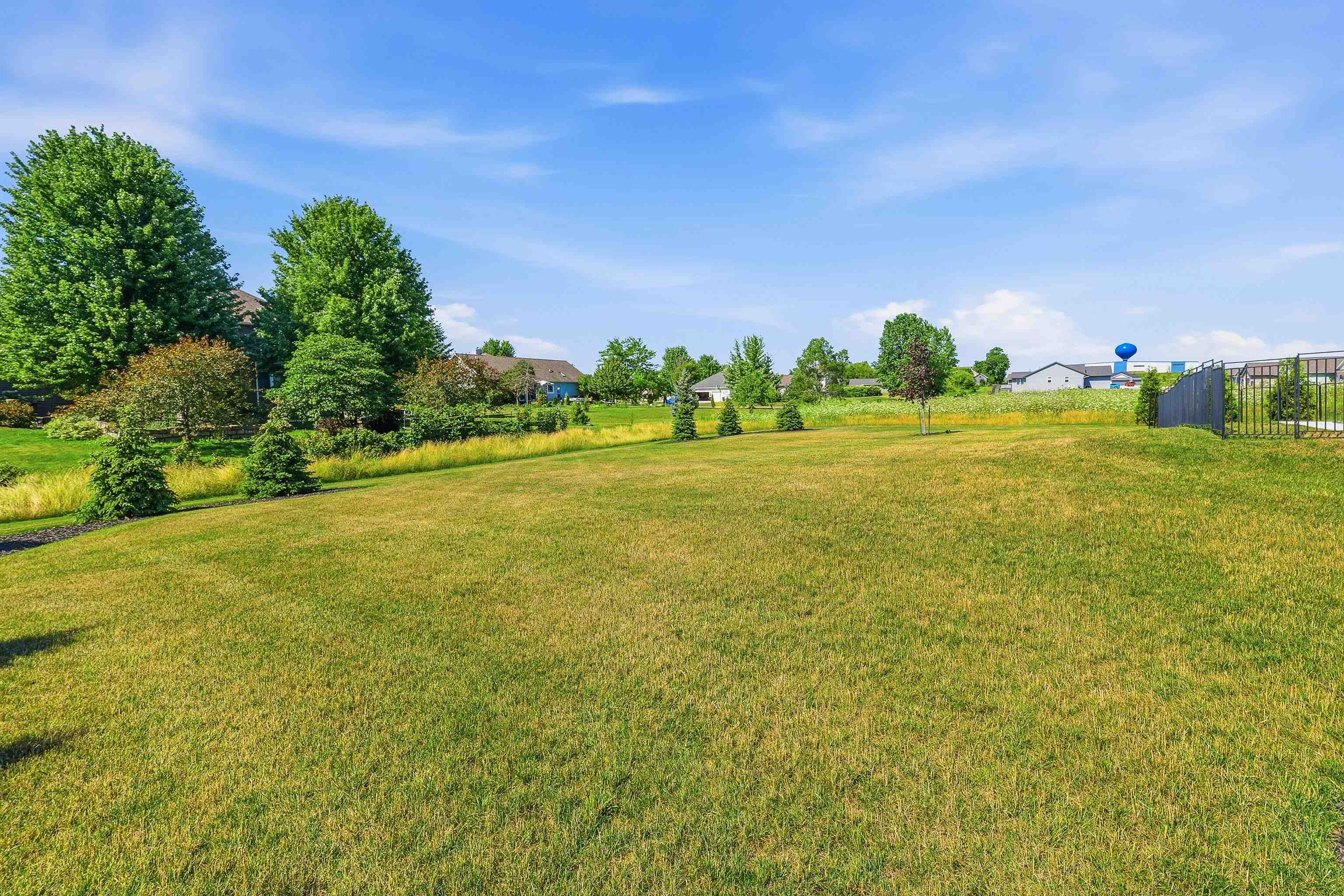 2747 Stonebrook Drive
