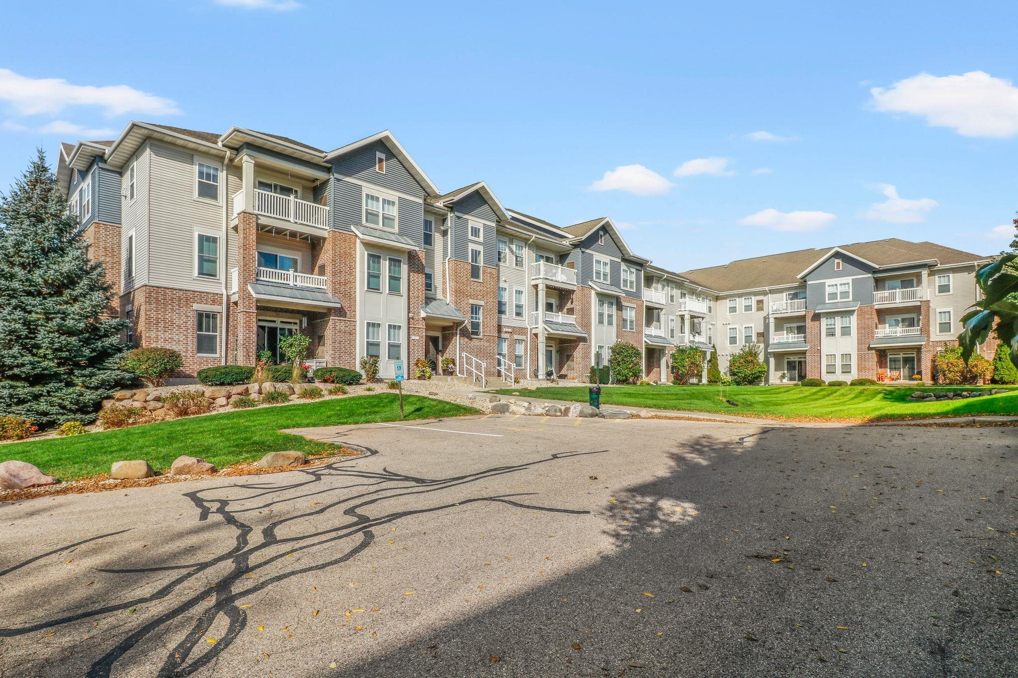 3848 Maple Grove Drive Unit: 112