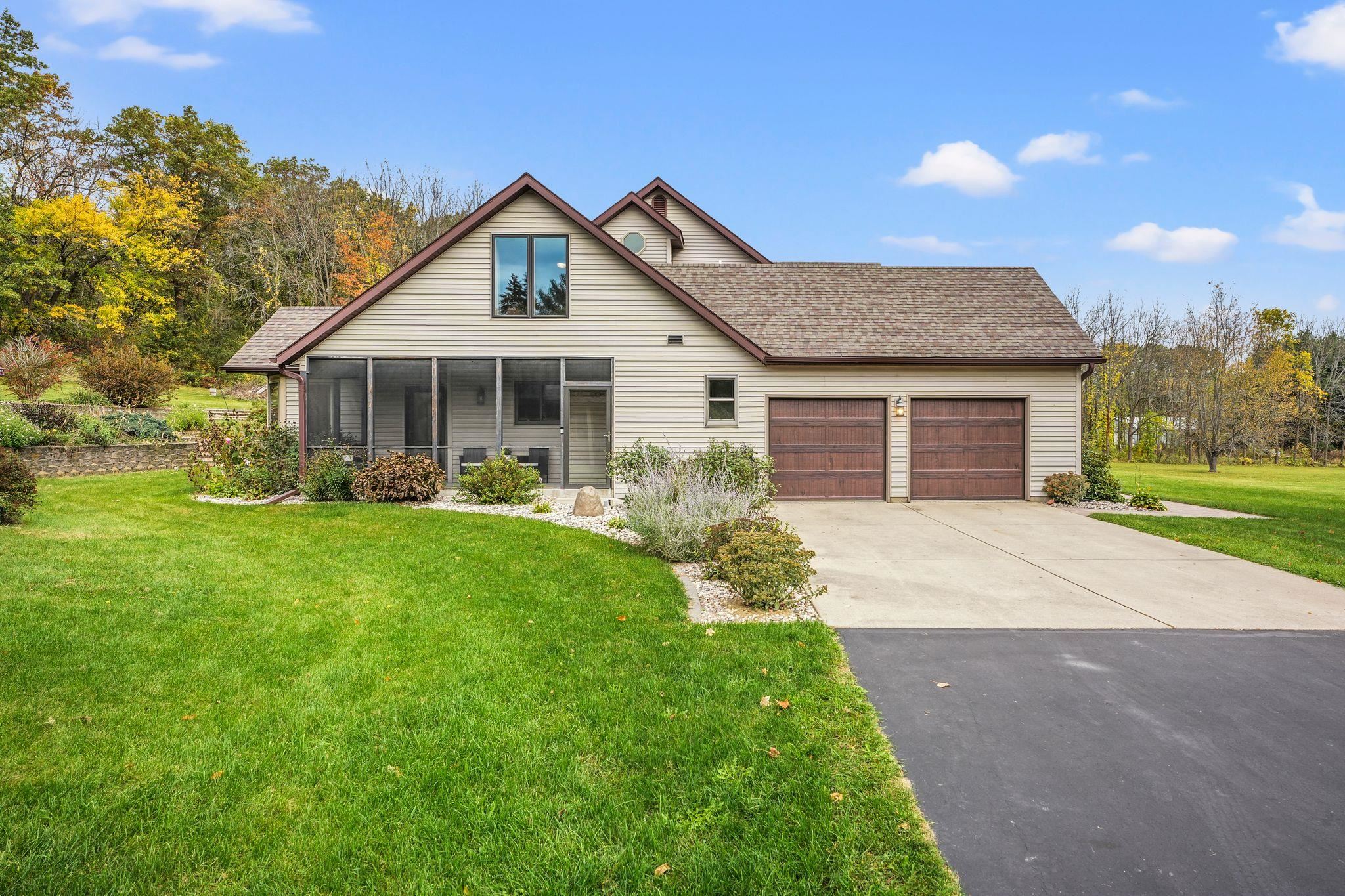 5315 Ridge Road