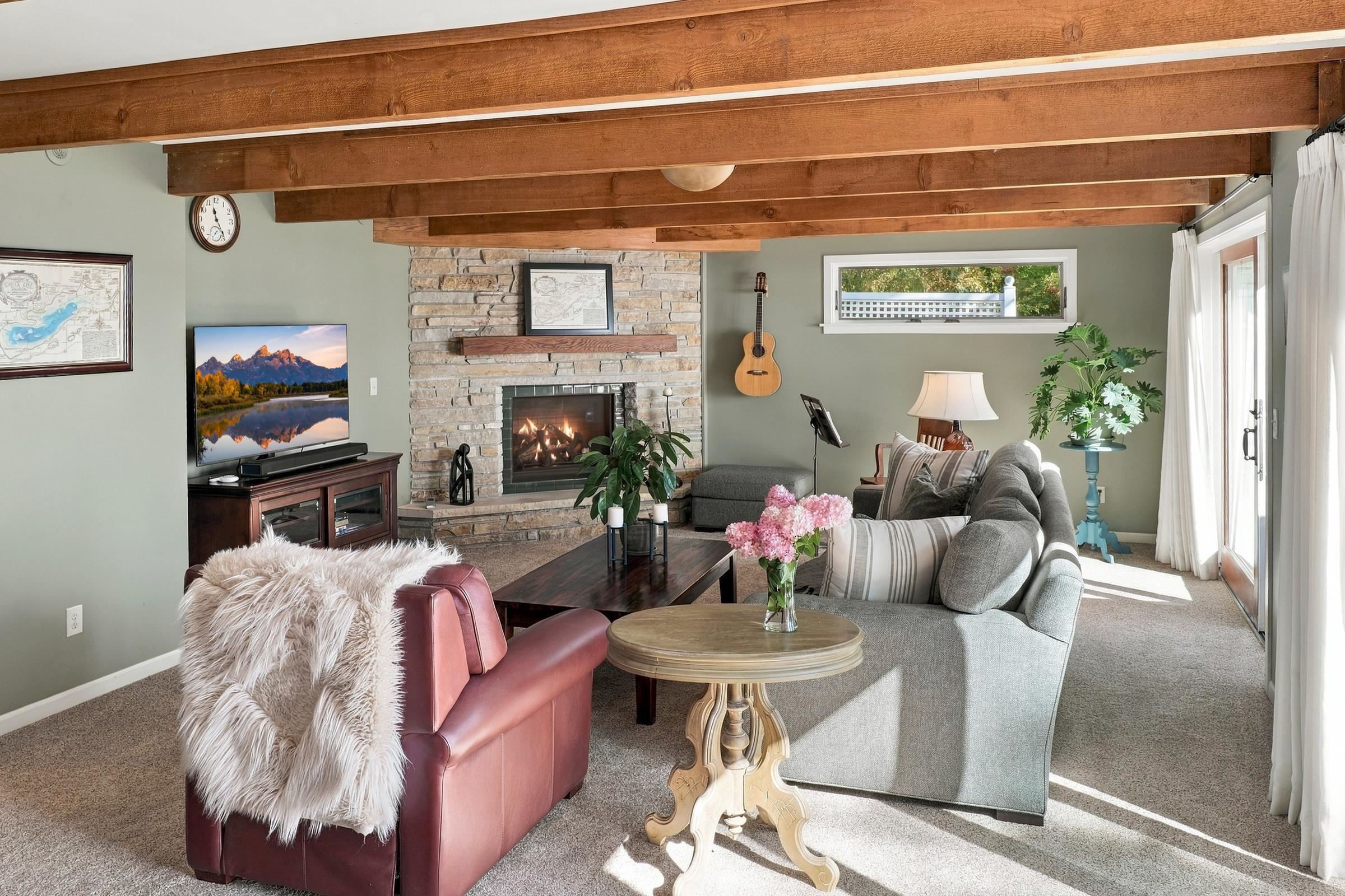 N4756 N Lakeshore Drive