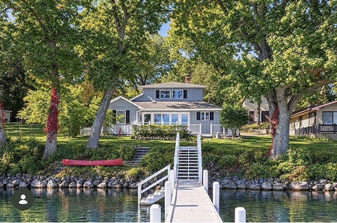 N4854 N Lakeshore Drive