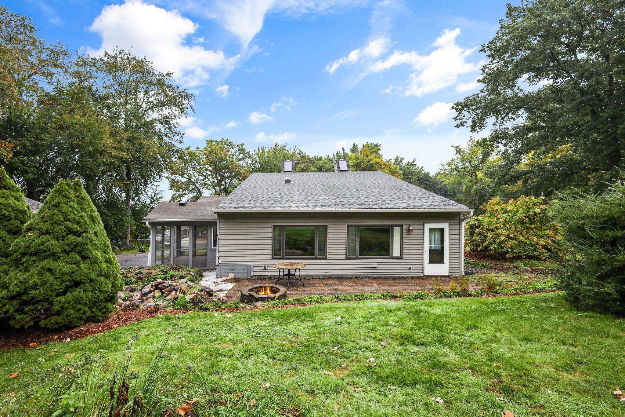3287 Brooklyn Drive
