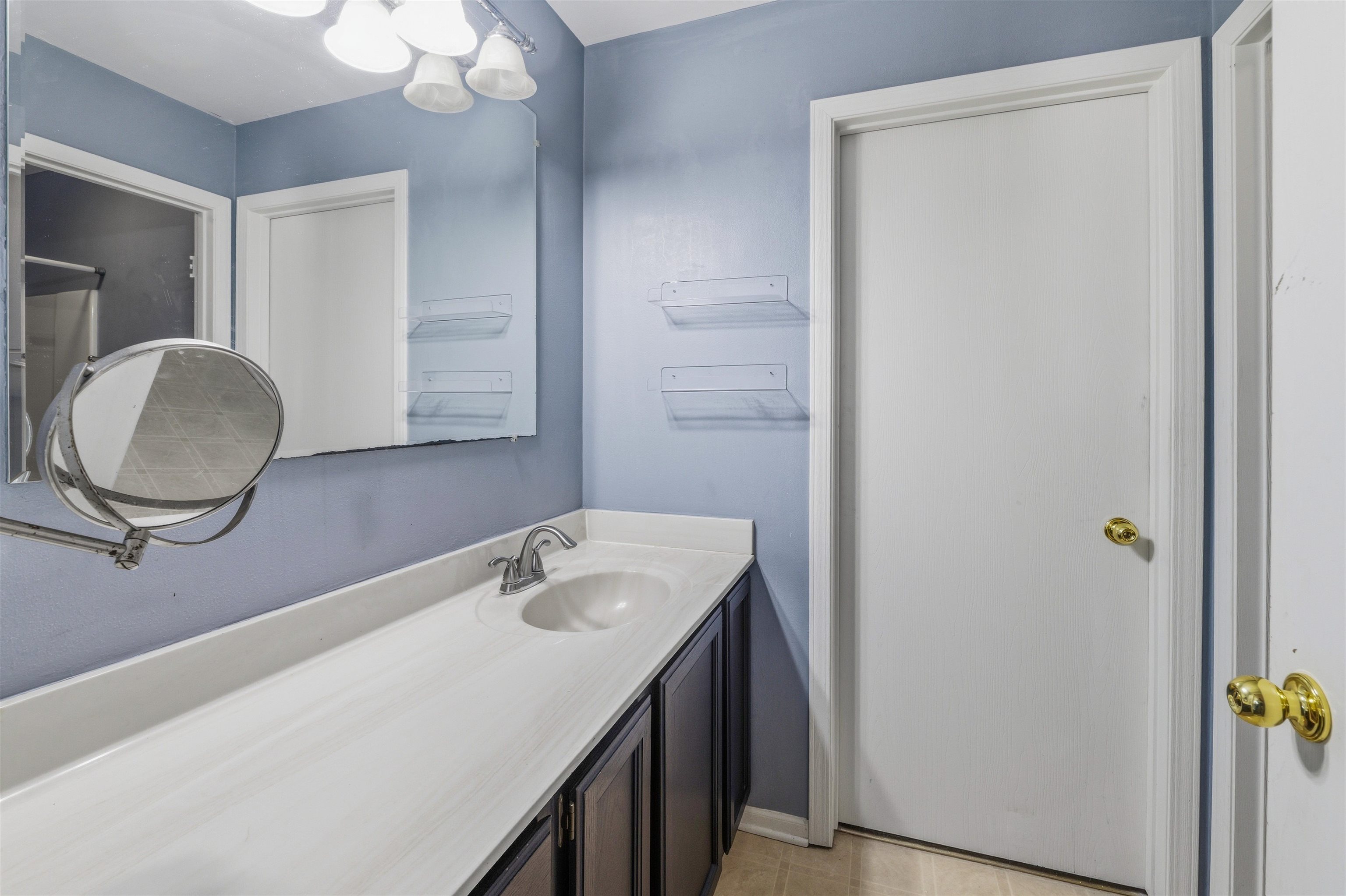 18725 Brookfield Drive Unit: 24