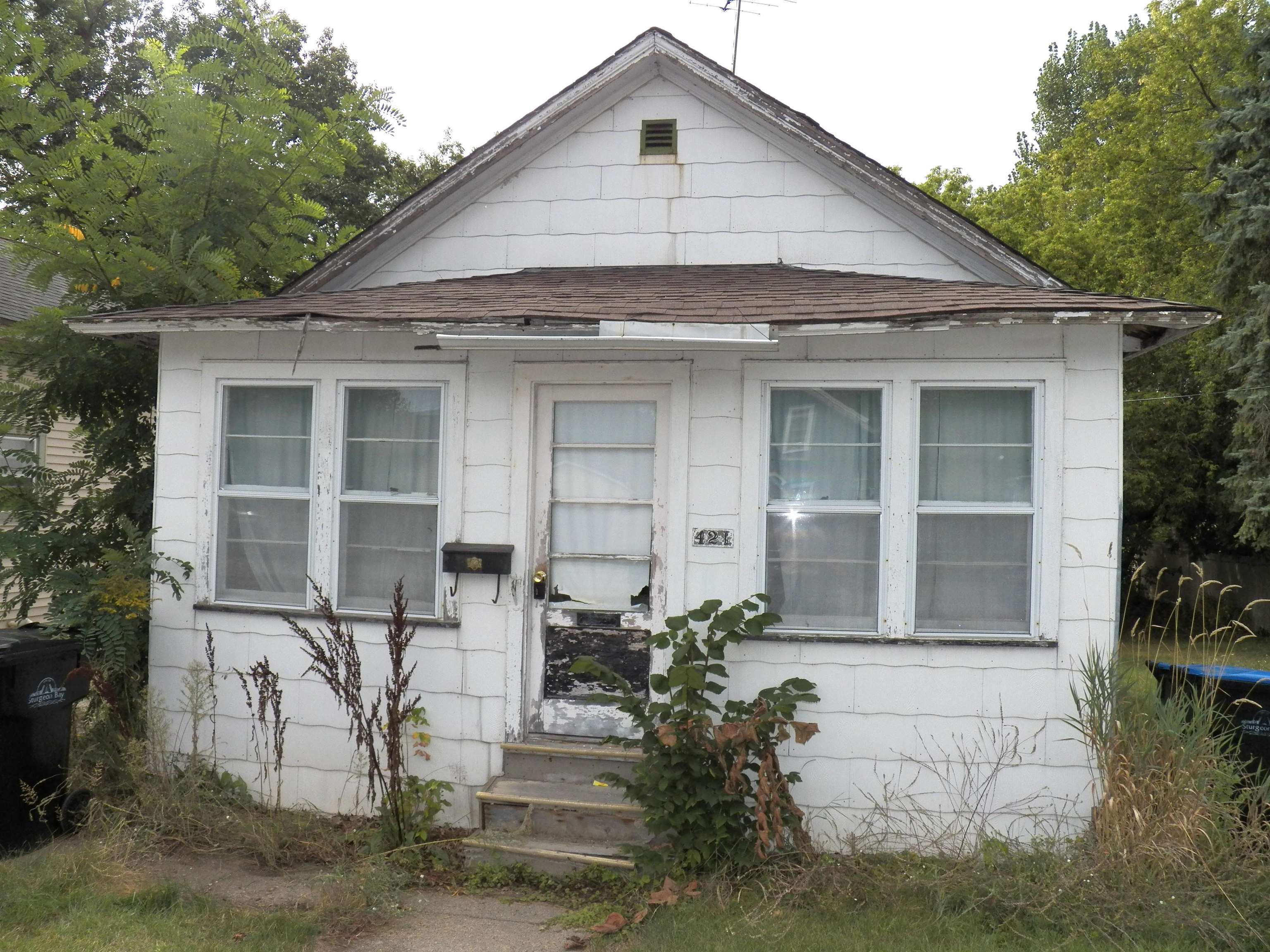 421 N 4TH Avenue