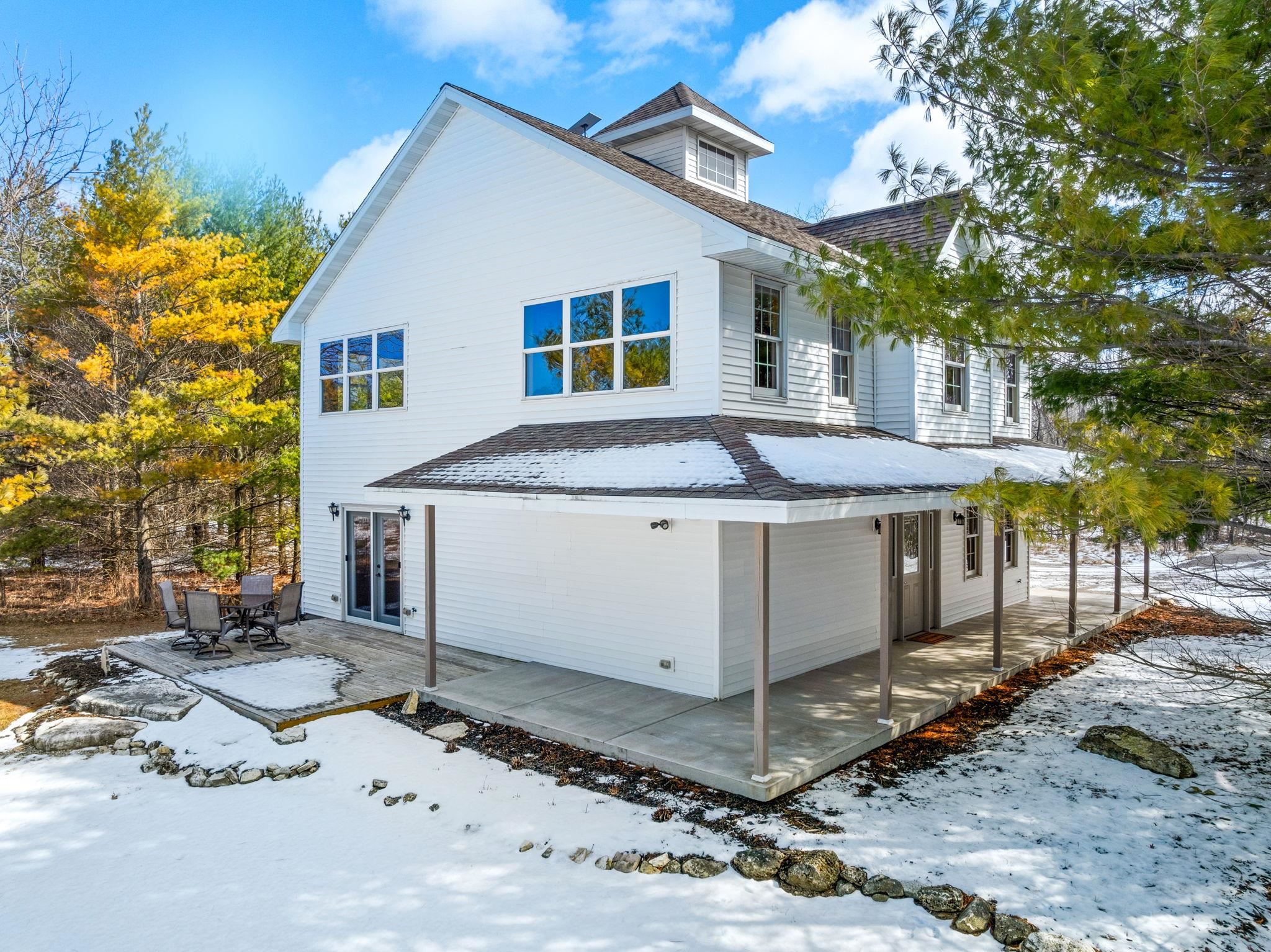 5616 MEADOW VIEW Court
