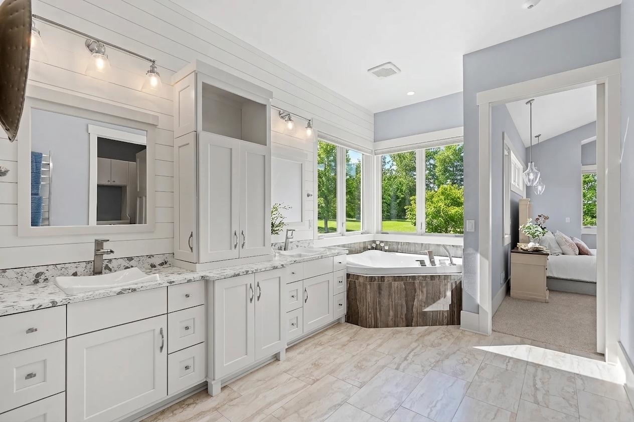 3765 BAY SHORE Drive