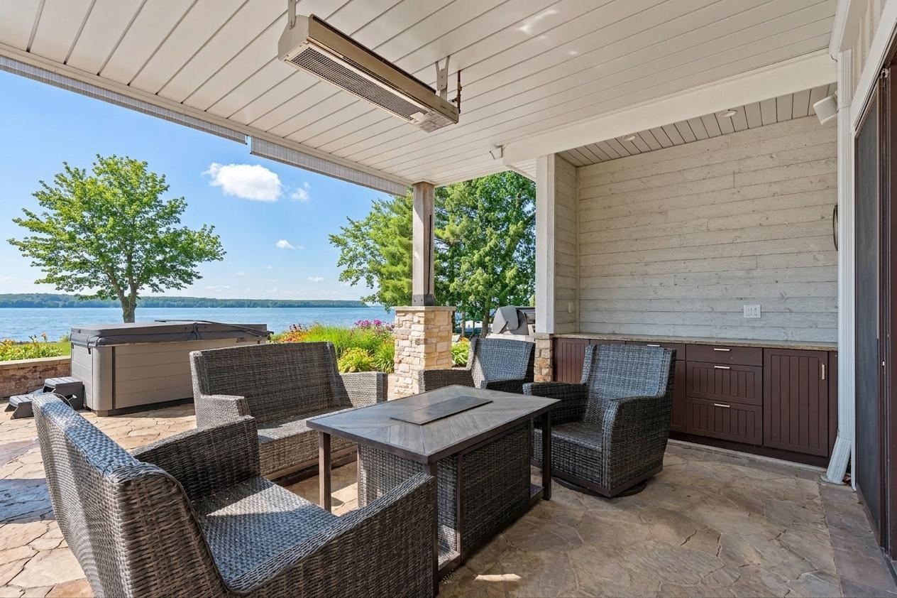 3765 BAY SHORE Drive