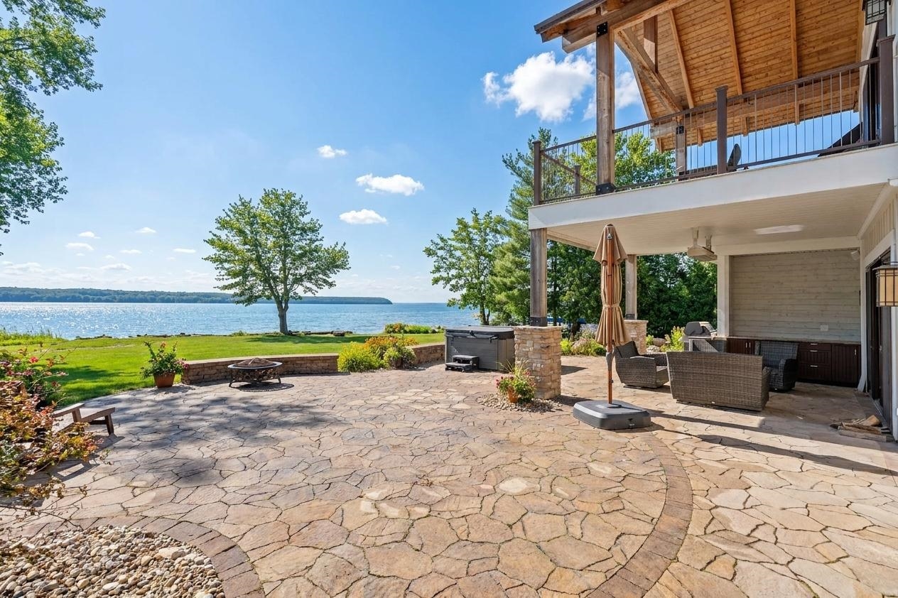 3765 BAY SHORE Drive