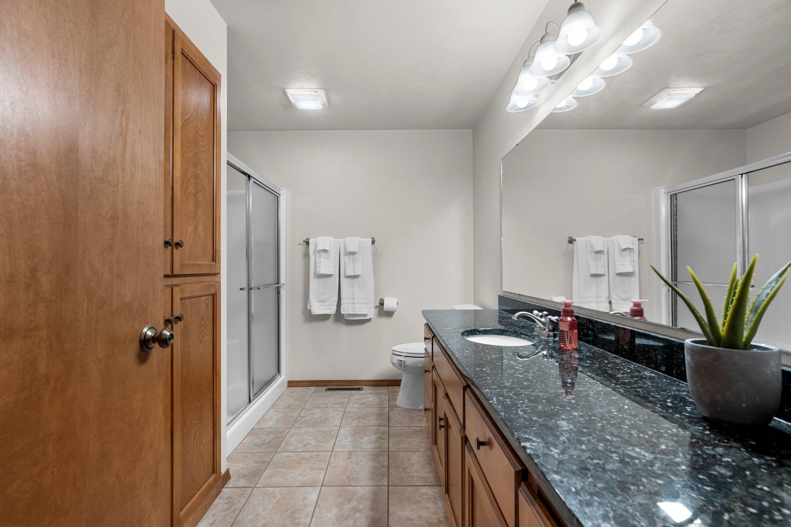 1606 MEMORIAL Drive Unit: 104